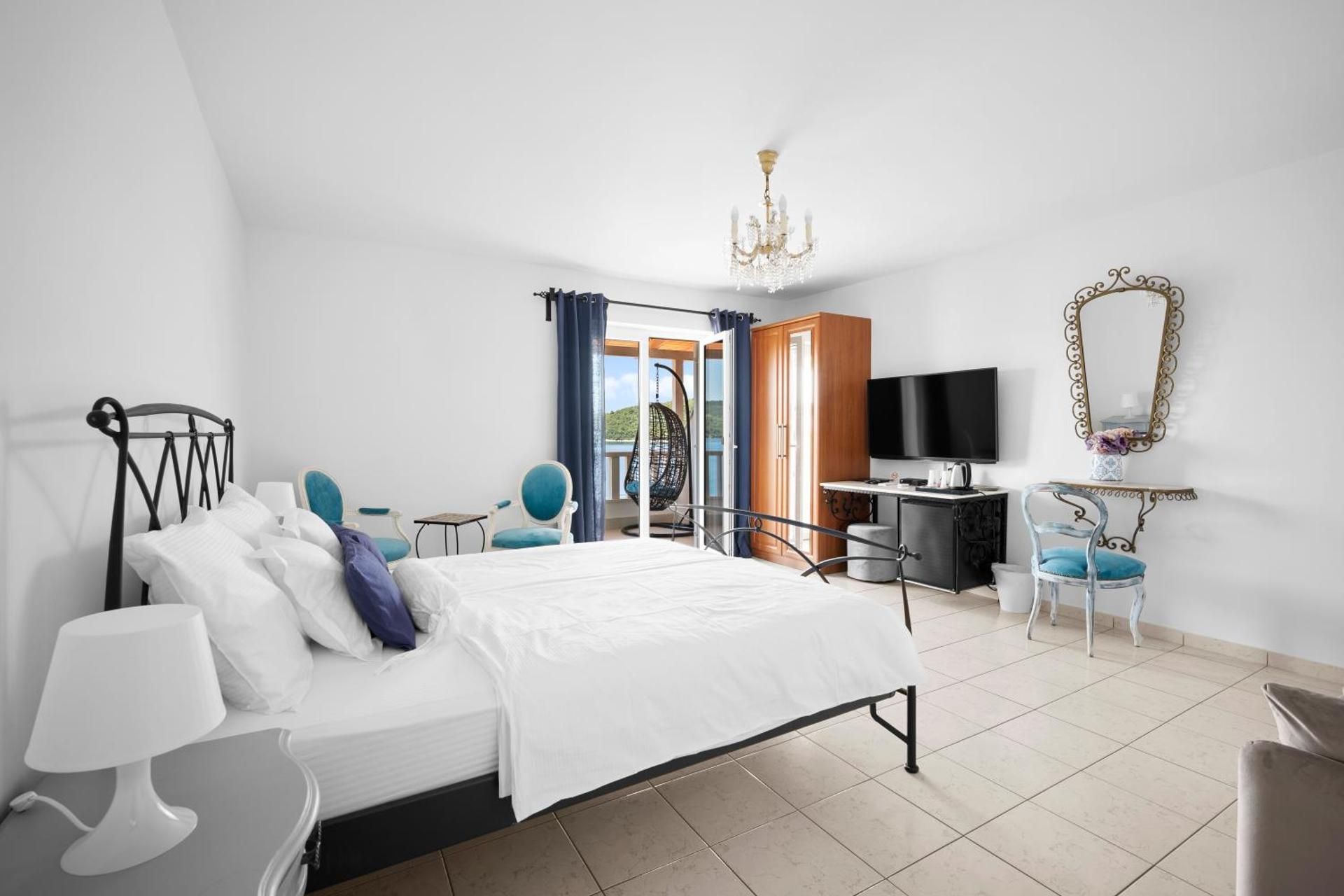 Deluxe Double or Twin Room with Balcony