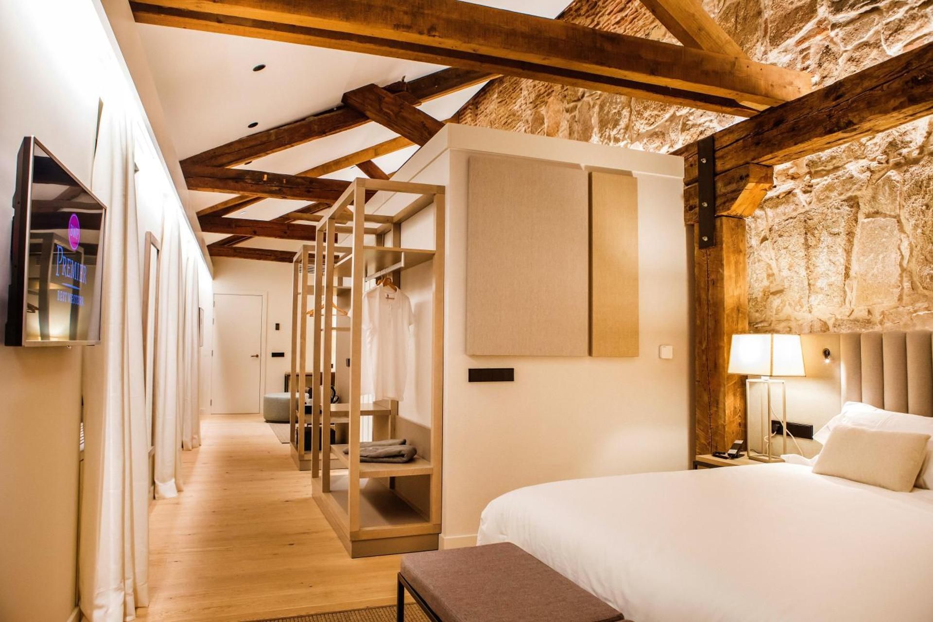 King Suite with Sofa Bed