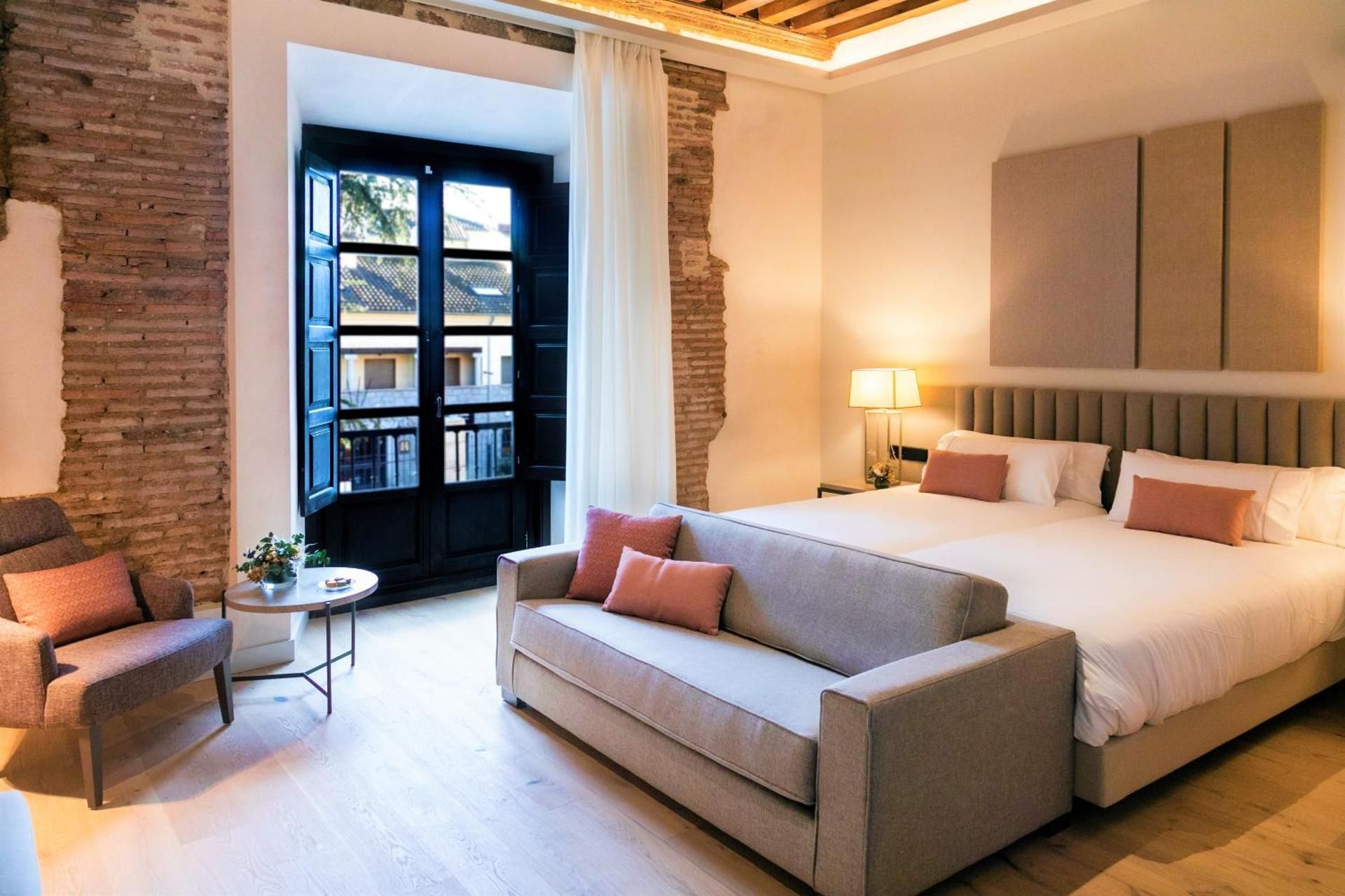Premium King Room