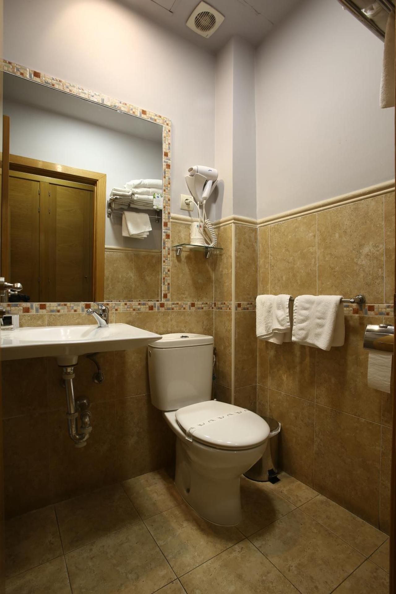 Hotel Las Murallas Triple Room