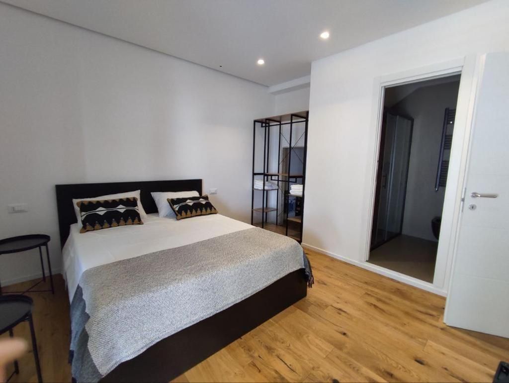 Deluxe Double Room with Balcony and Sea View
