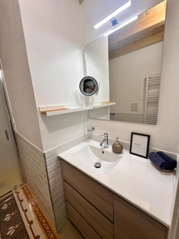 Deluxe Double or Twin Room with City View