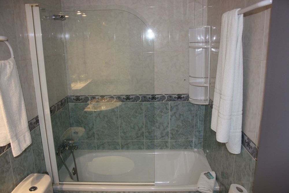 Hostal la Estación Double or Twin Room 9