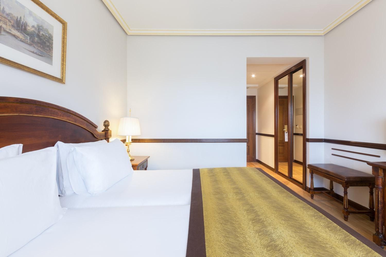 Exe Reina Isabel Double or Twin Room 6