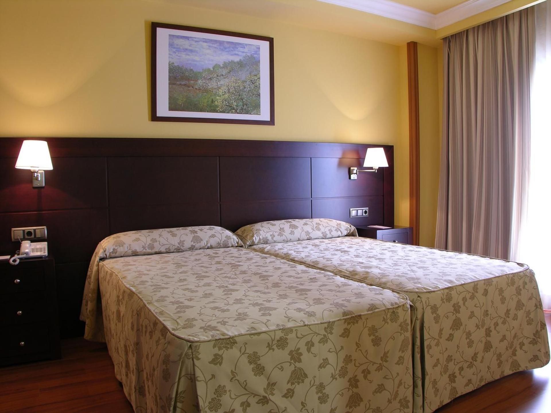 Double Room with Extra Bed (3 Adults)