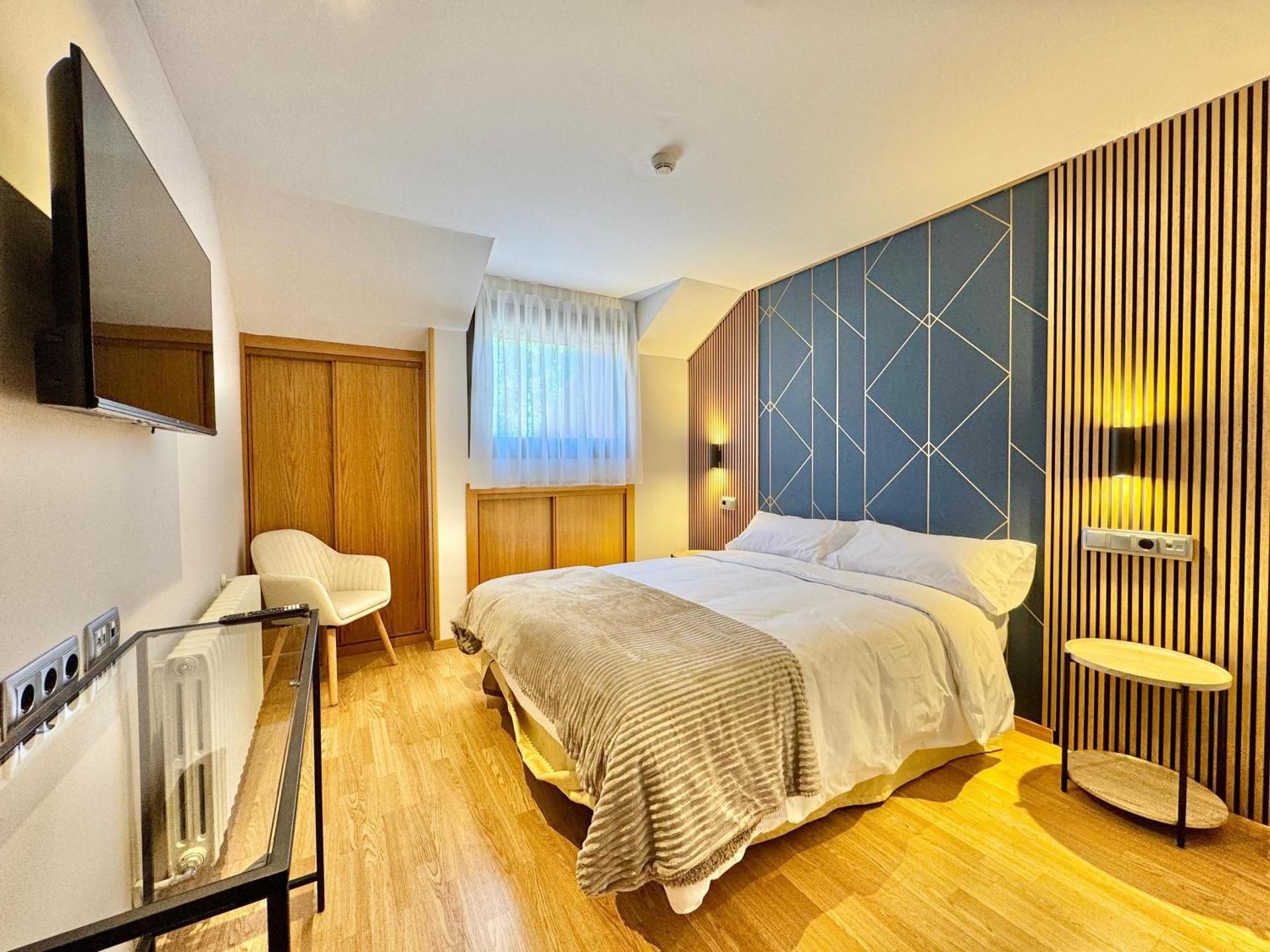 Hotel Avila Diro Double Room 2