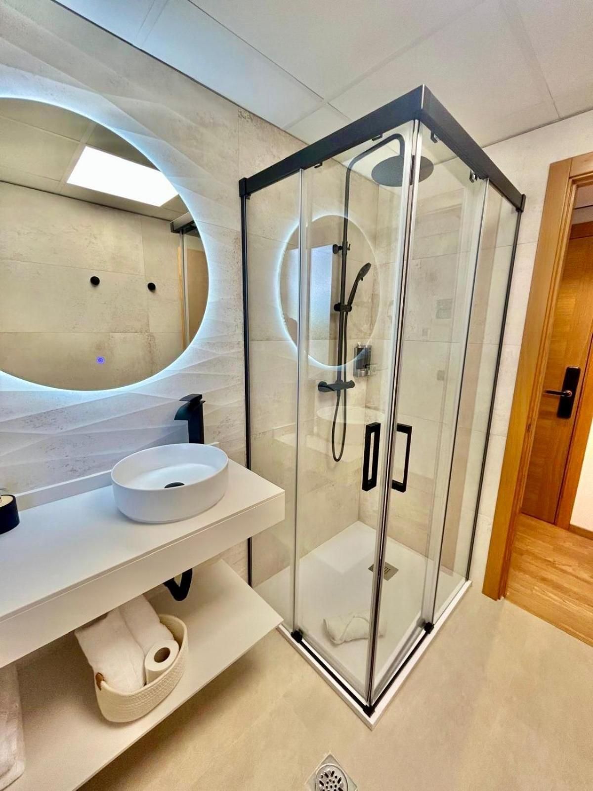 Hotel Avila Diro Twin Room 3