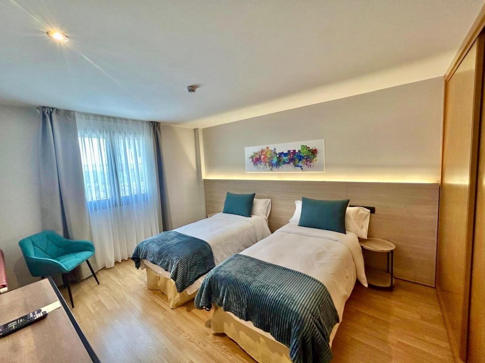 Hotel Avila Diro Twin Room 2