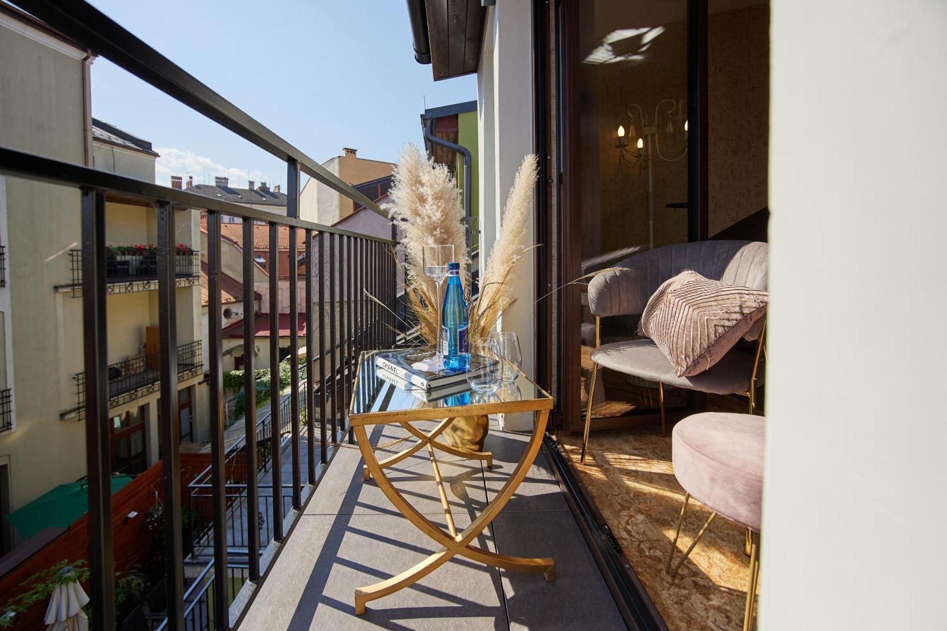 Standard Apartment