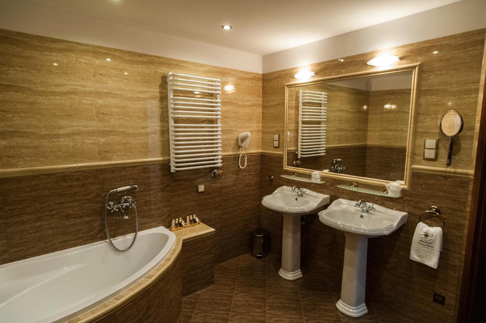 Superior Apartment (4 Adults)