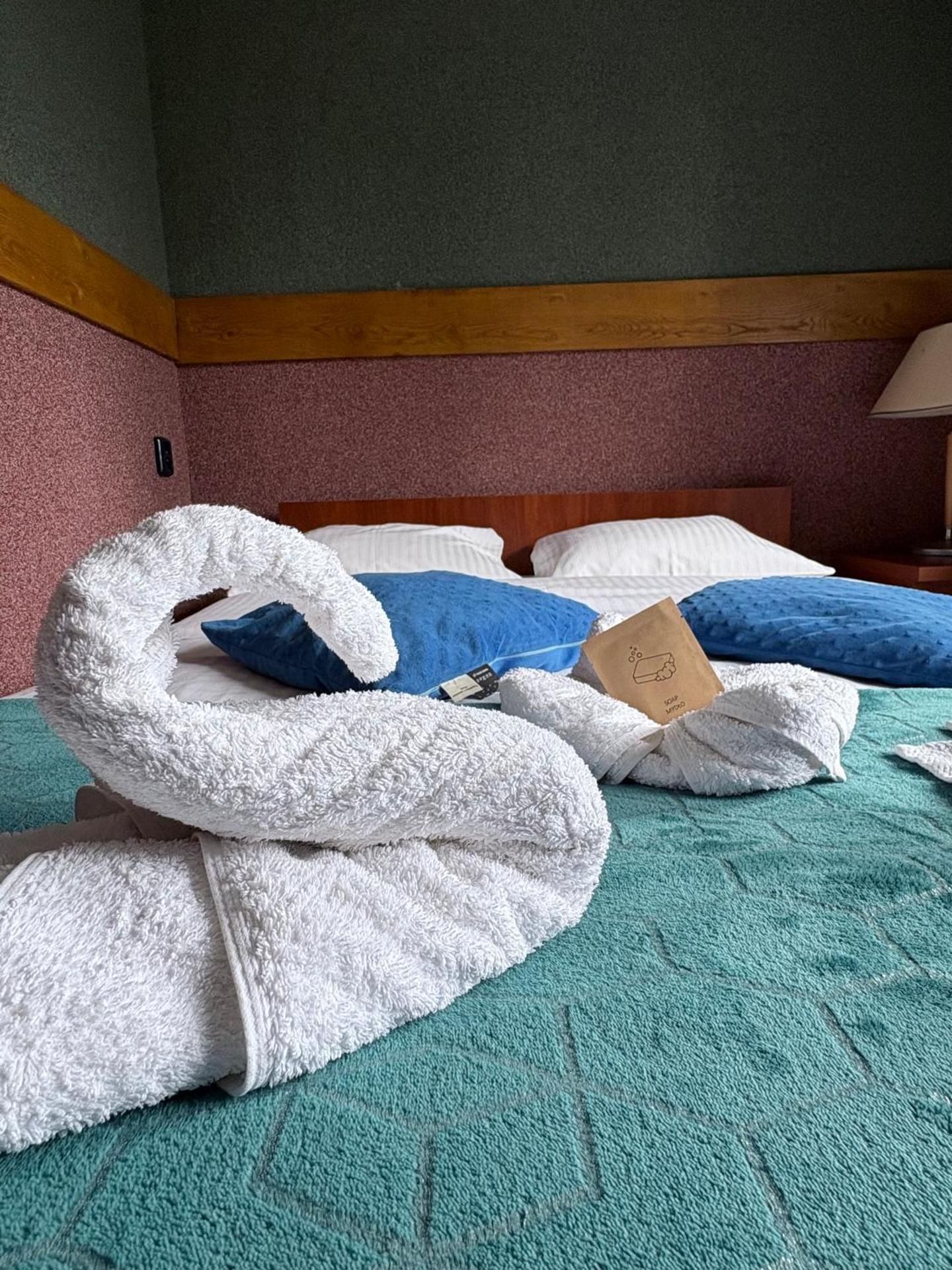 Standard Queen Room