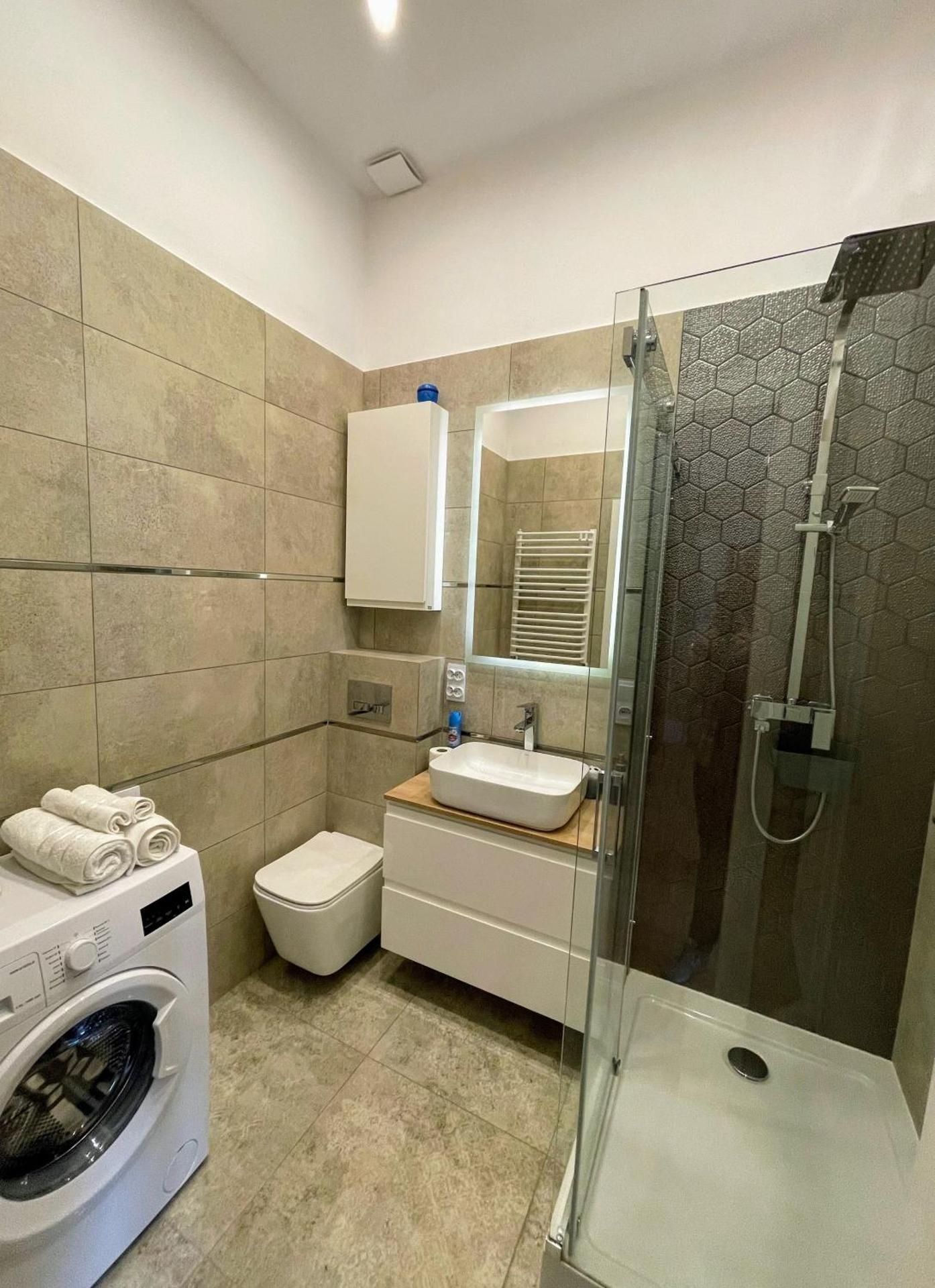 Studio Apartment