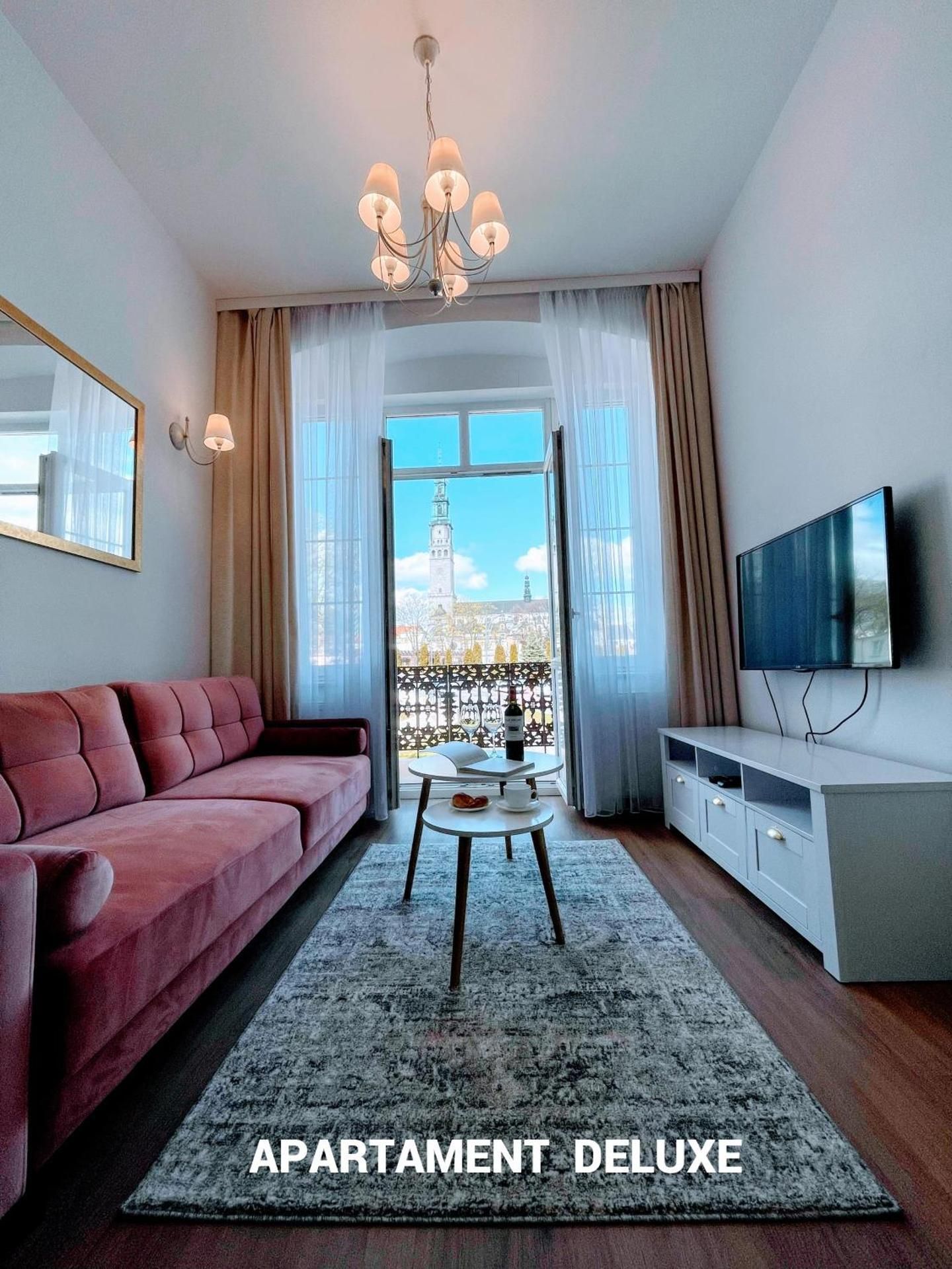 Deluxe Apartment