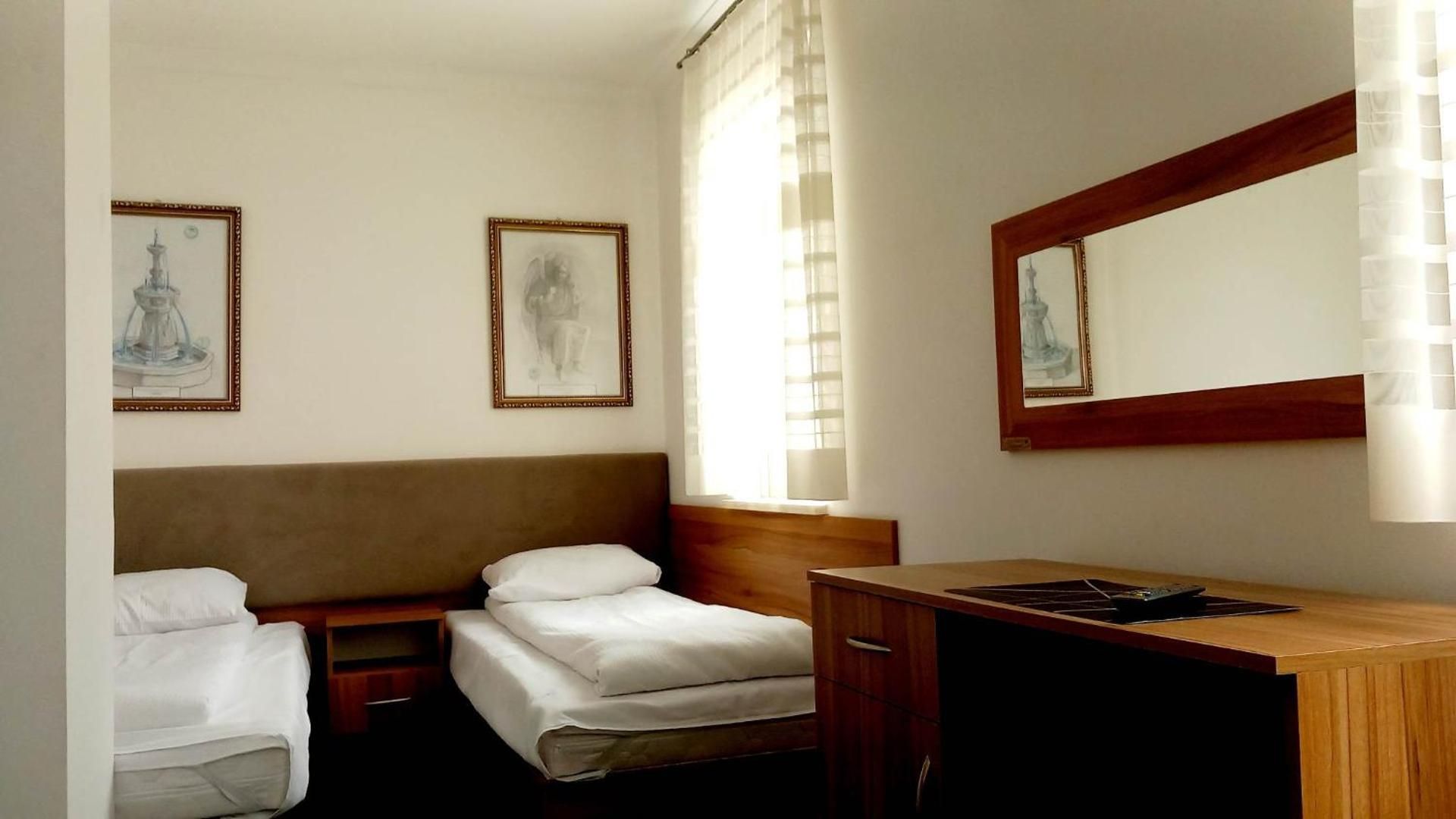 Double or Twin Room with Bathroom