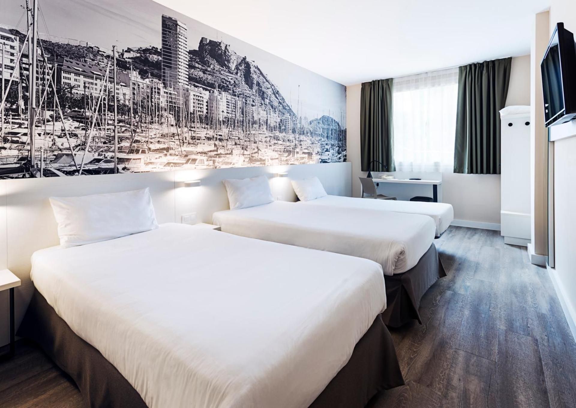 Triple Room with Sea View