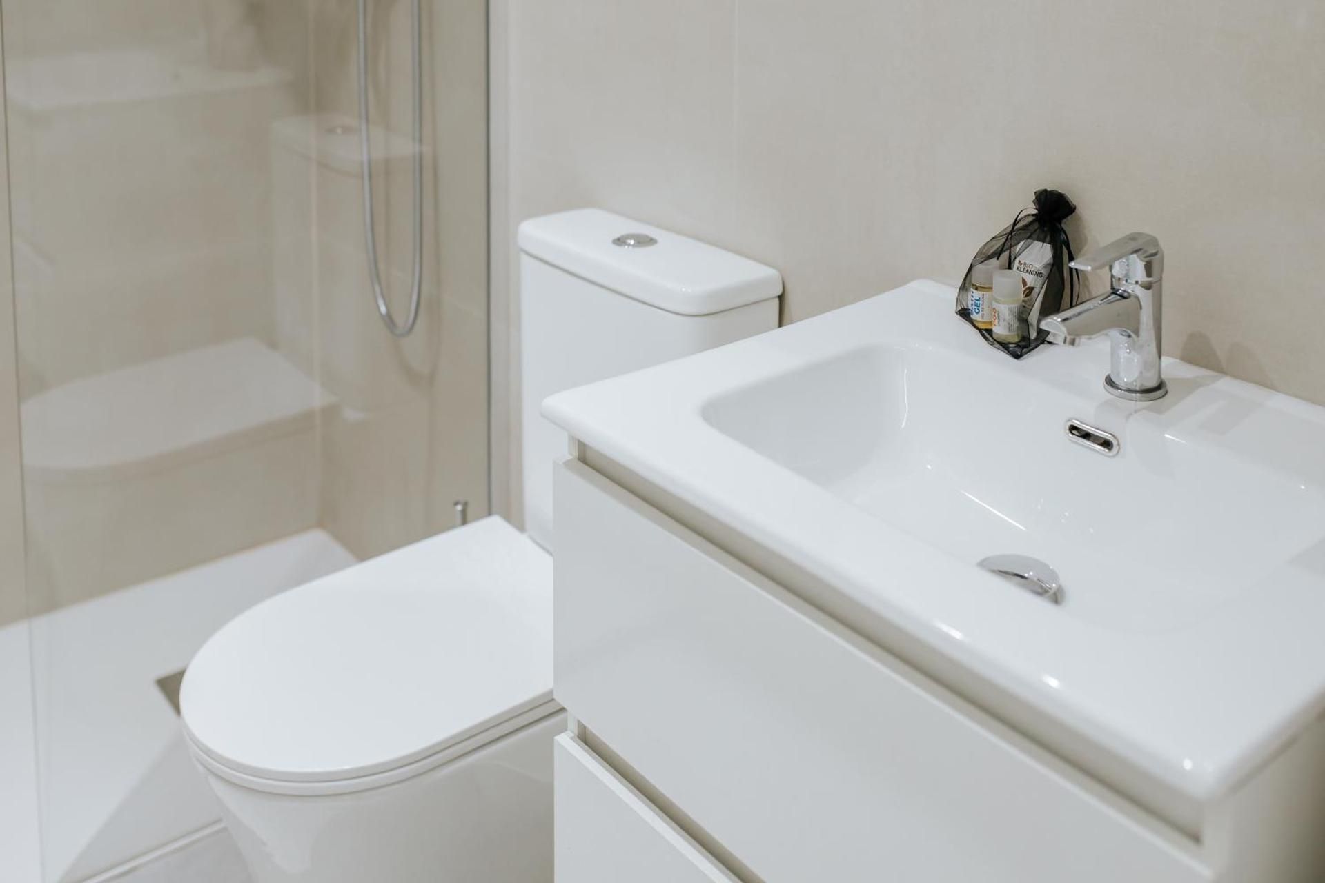 Ro's Lil Suites San Juan Alicante Family Room with Terrace 2