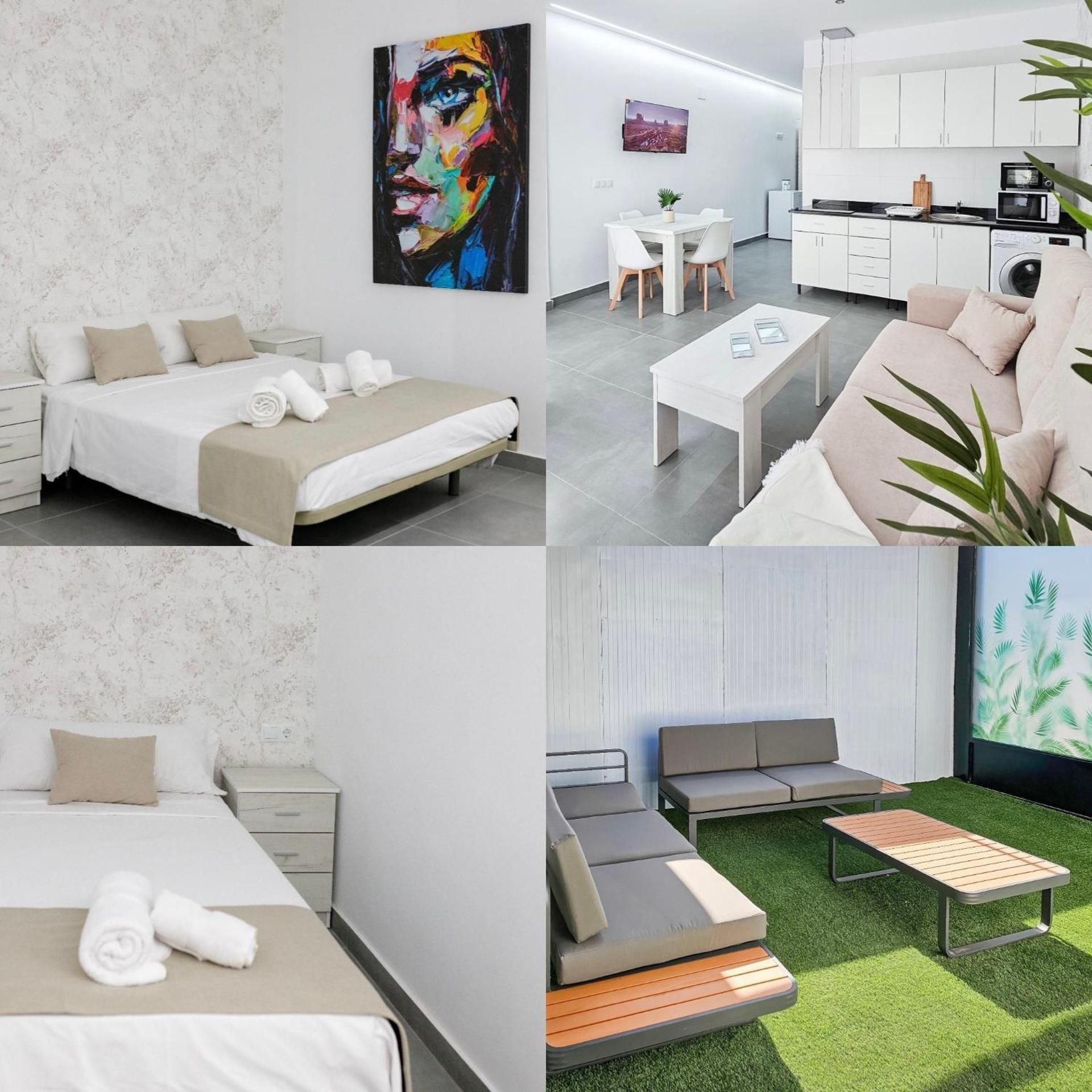 Ro's Lil Suites San Juan Alicante Family Room with Terrace