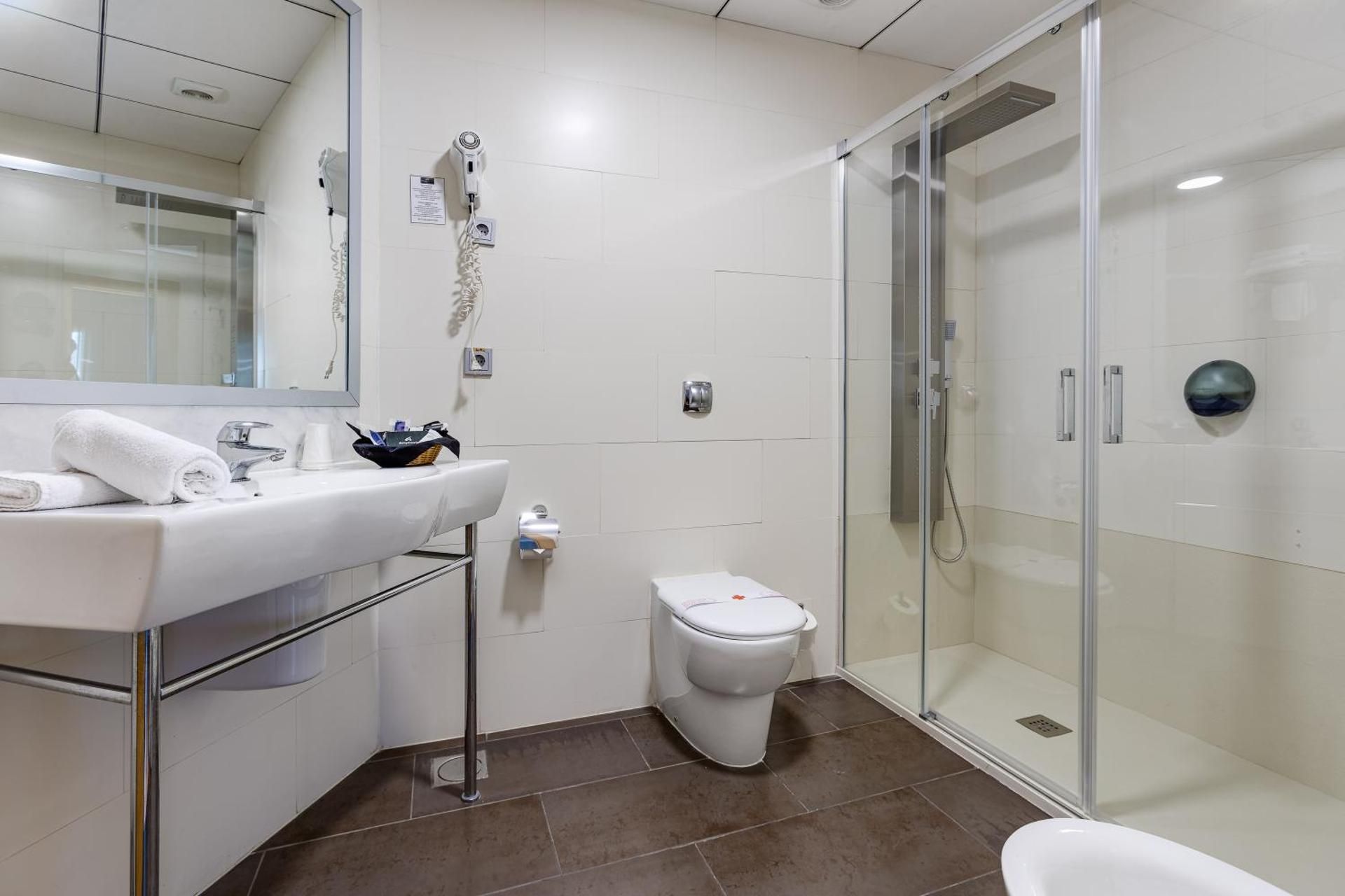 Twin Room for 2 Adults