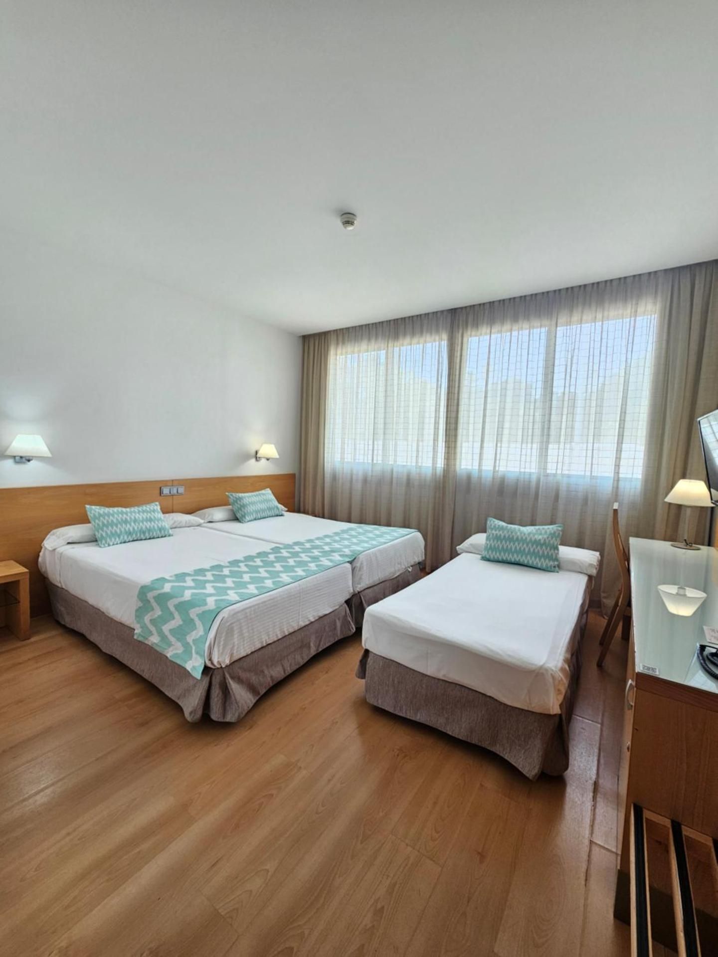 Twin Room for 2 Adults and 1 Child