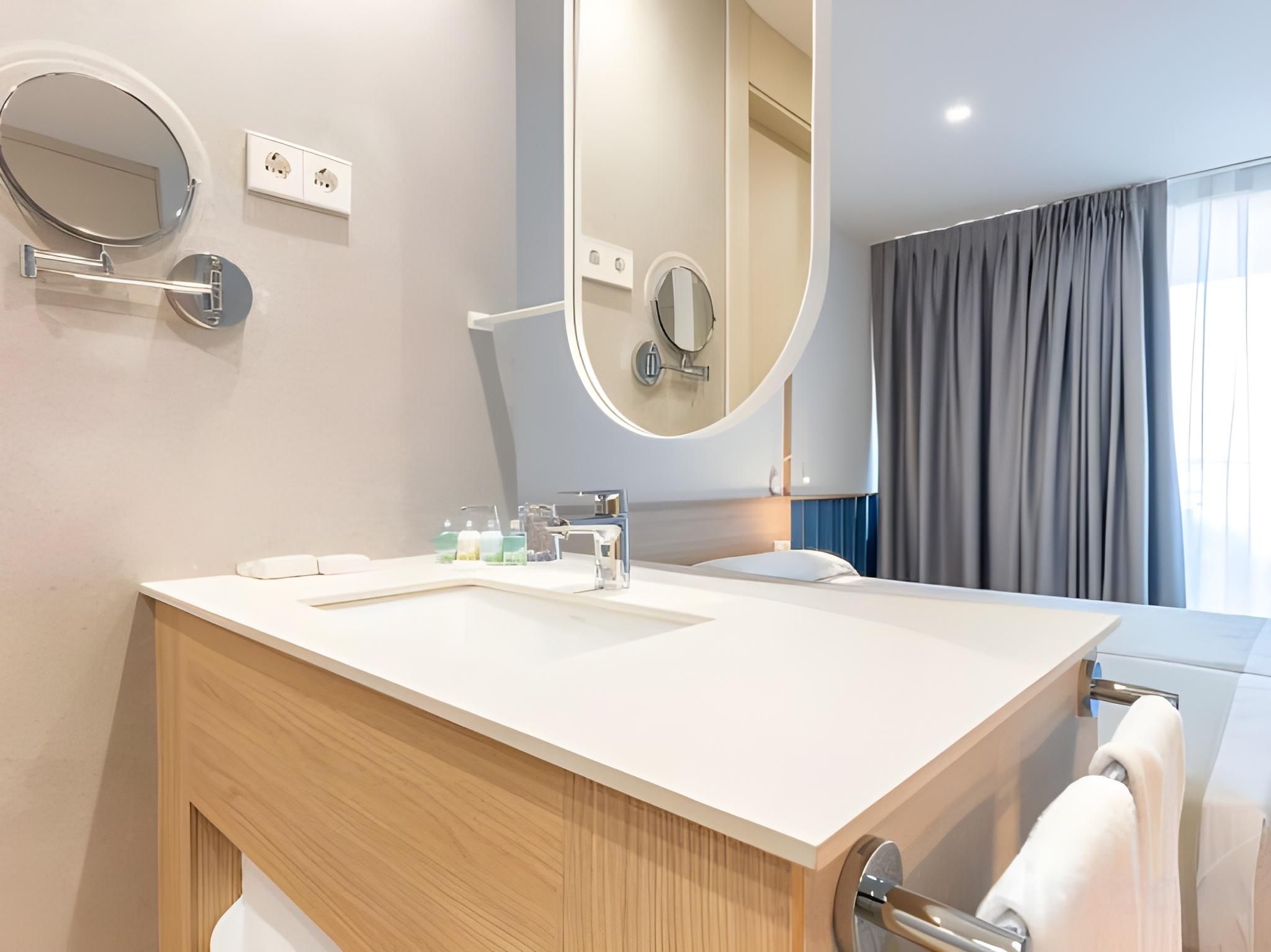 Double Room with Terrace (1 Adult + 1 Child)