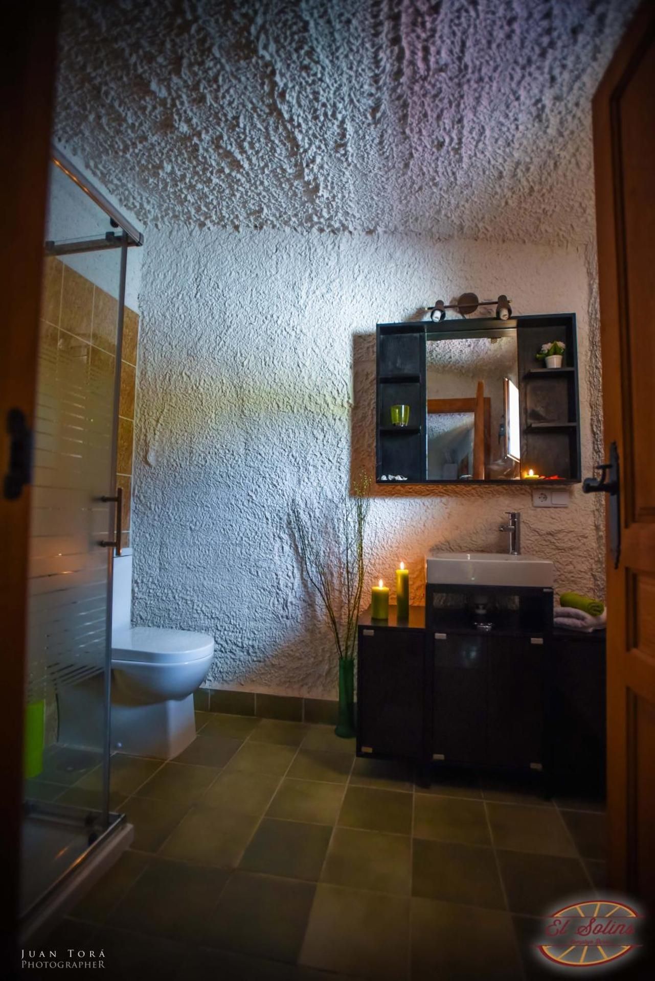 Three-Bedroom Cave House