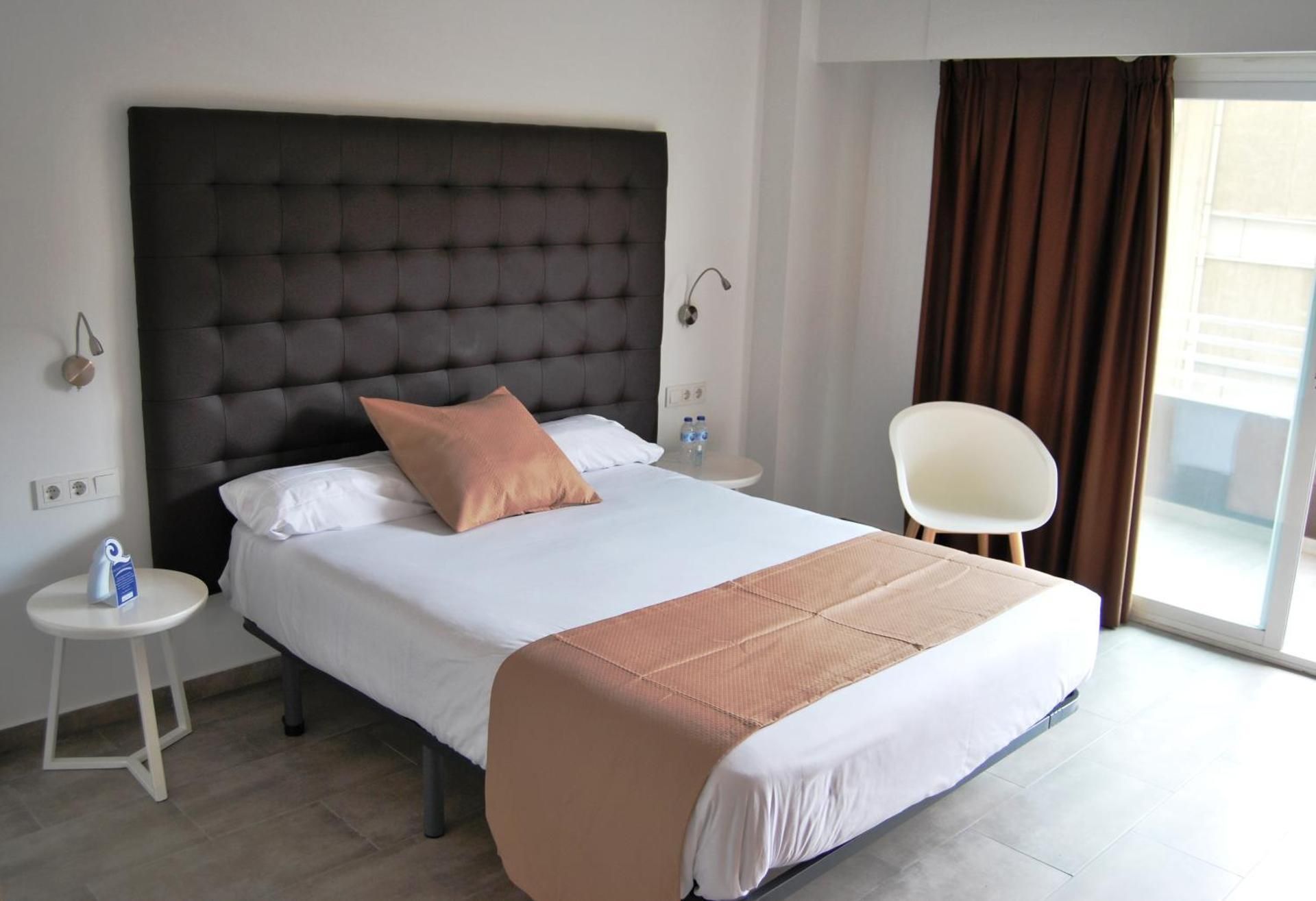Double Room Single Use (1 Adult)