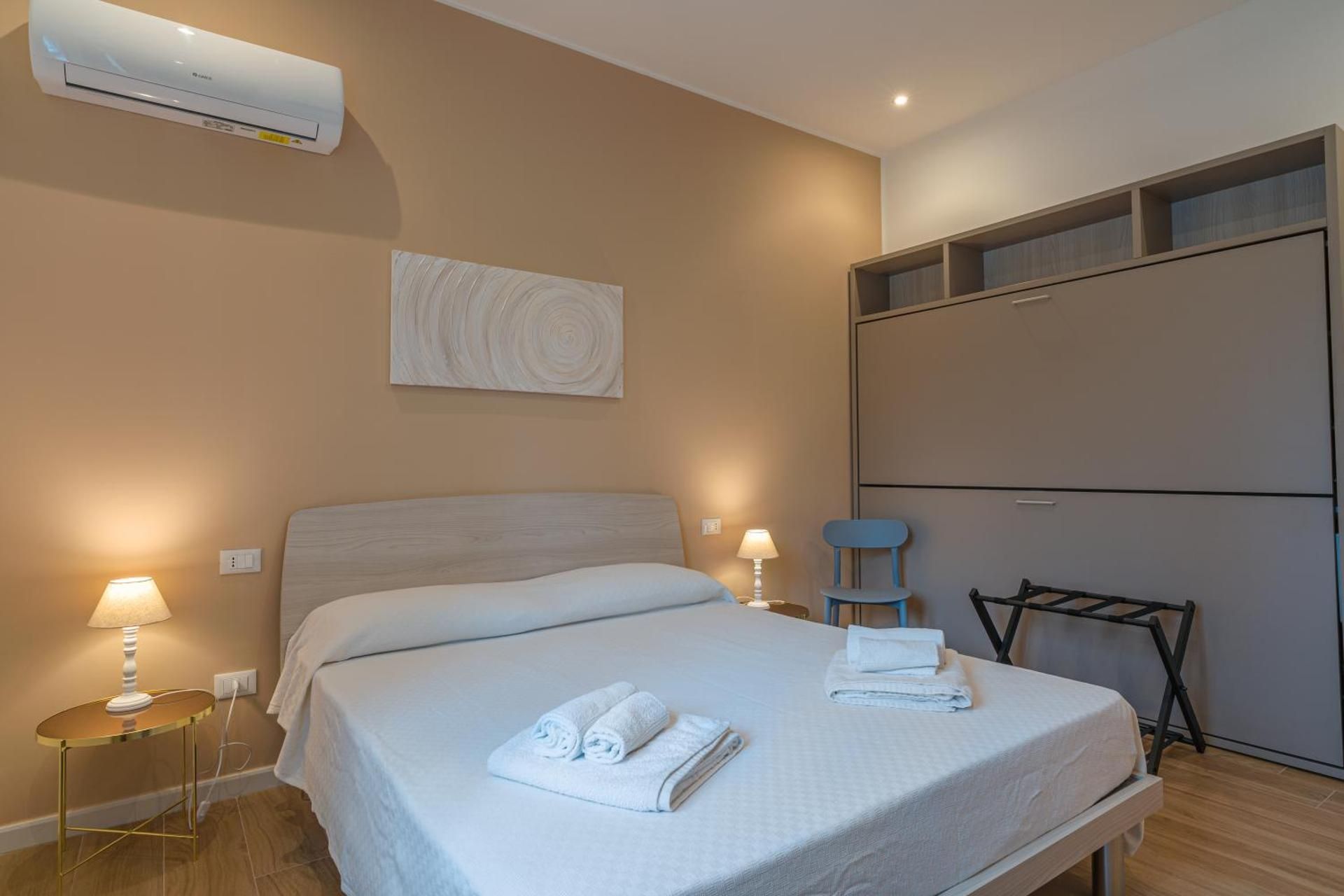 Quadruple Room with Private Bathroom