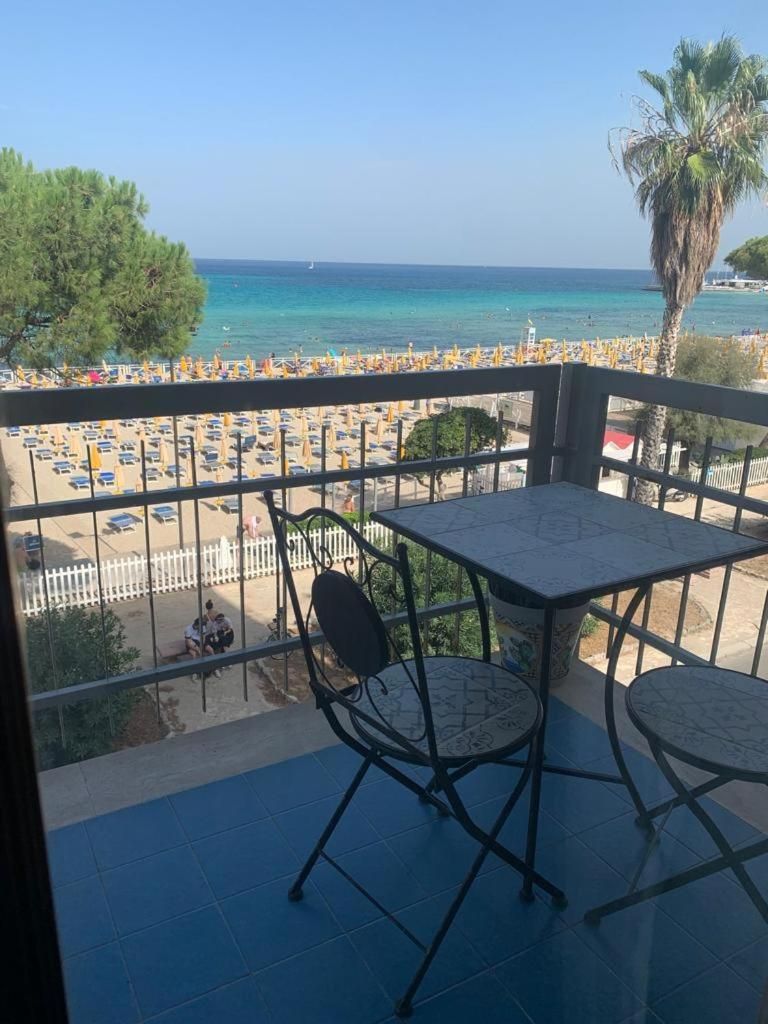 Double Room with Balcony and Sea View