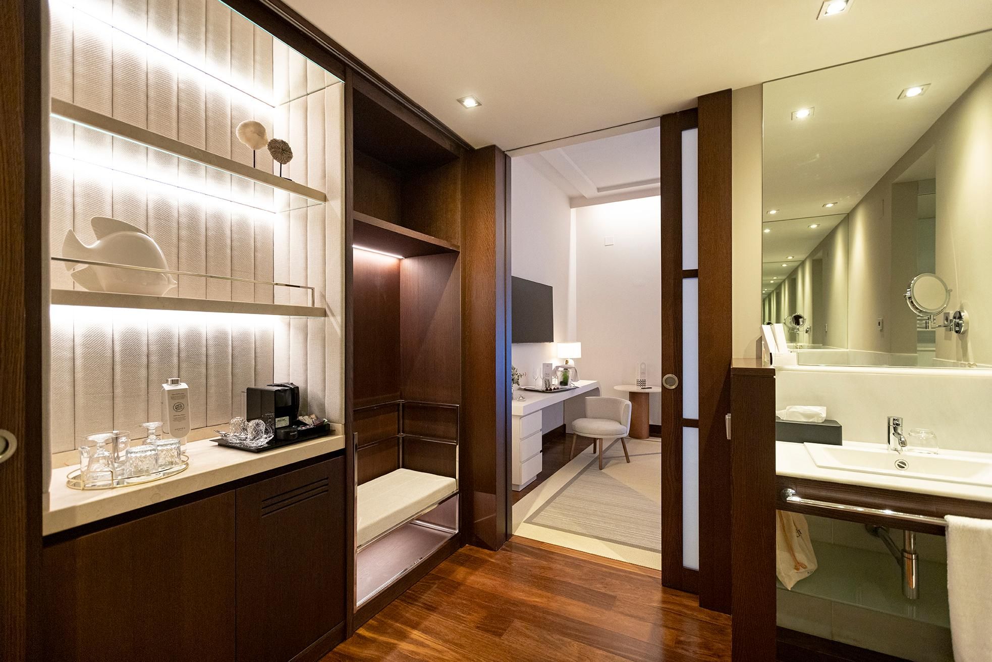 4-Superior Room (MI - DKNG)