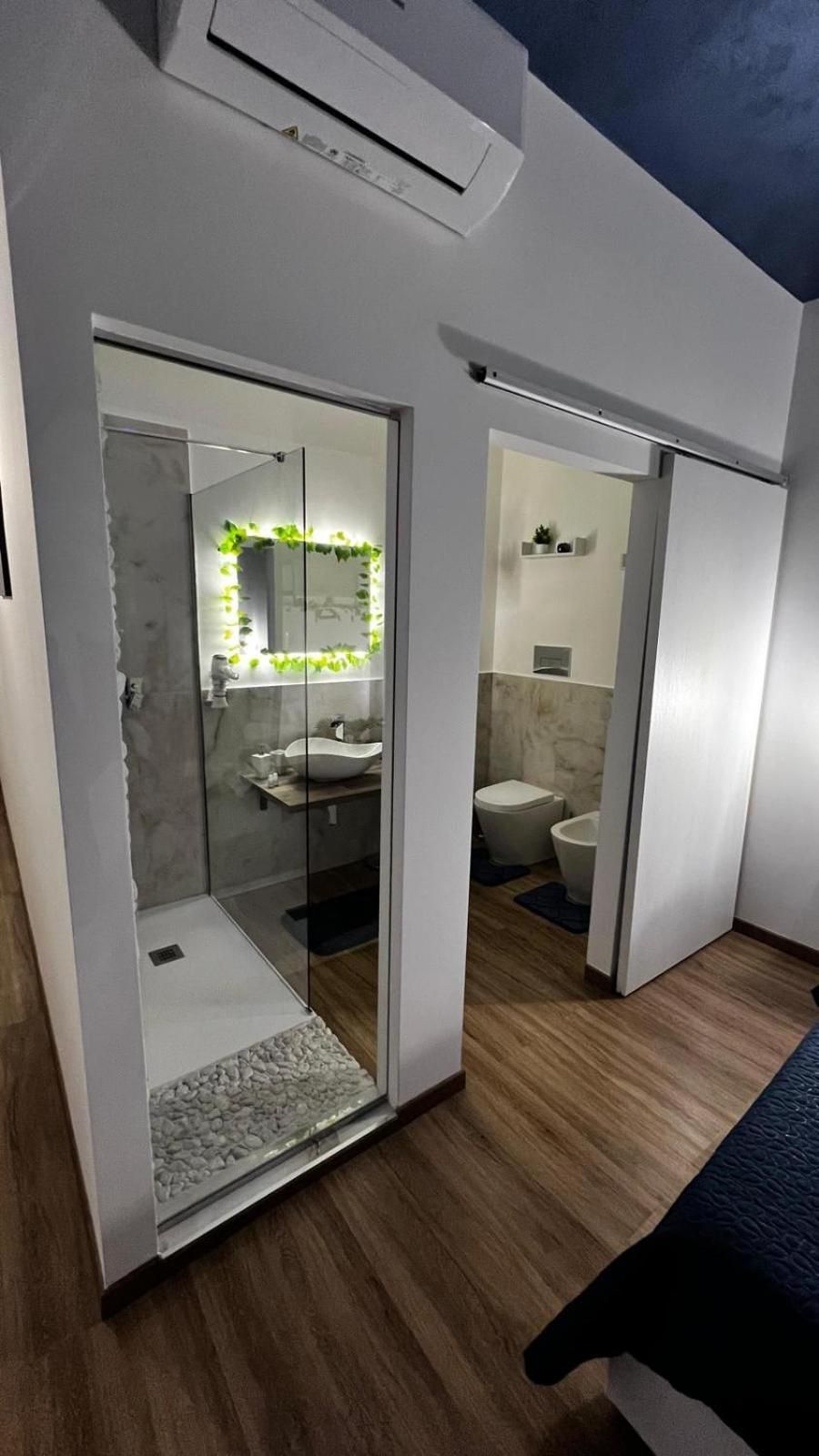 Deluxe Suite with Spa Bath
