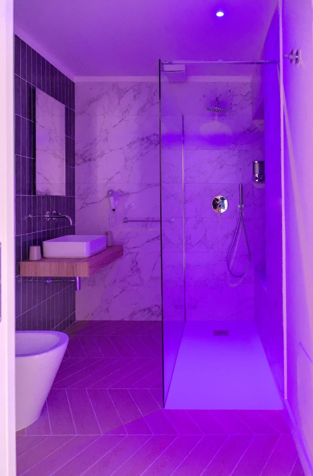 Quadruple Room with Private Bathroom