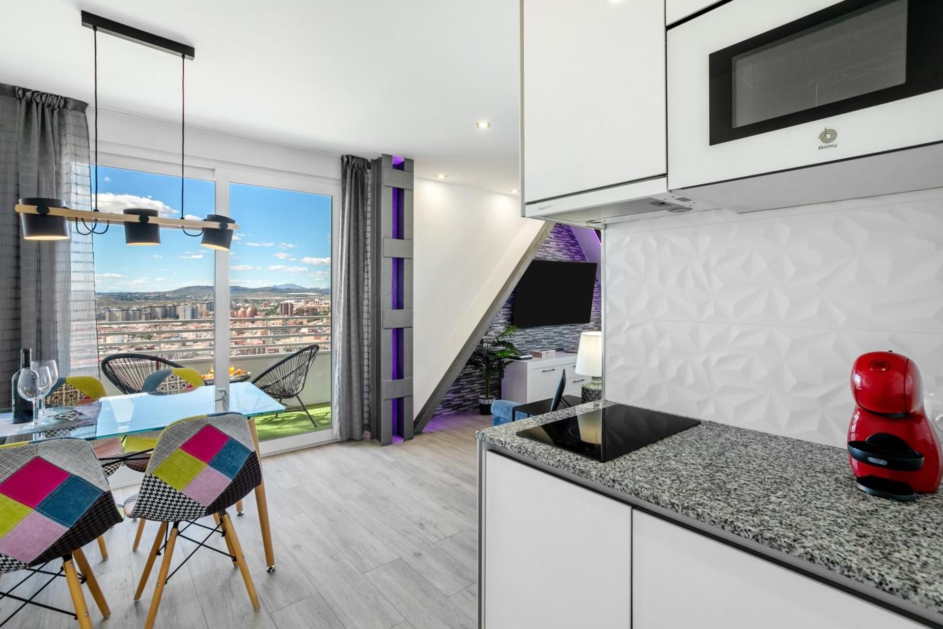 Studio Apartment with Sea View 23rd floor