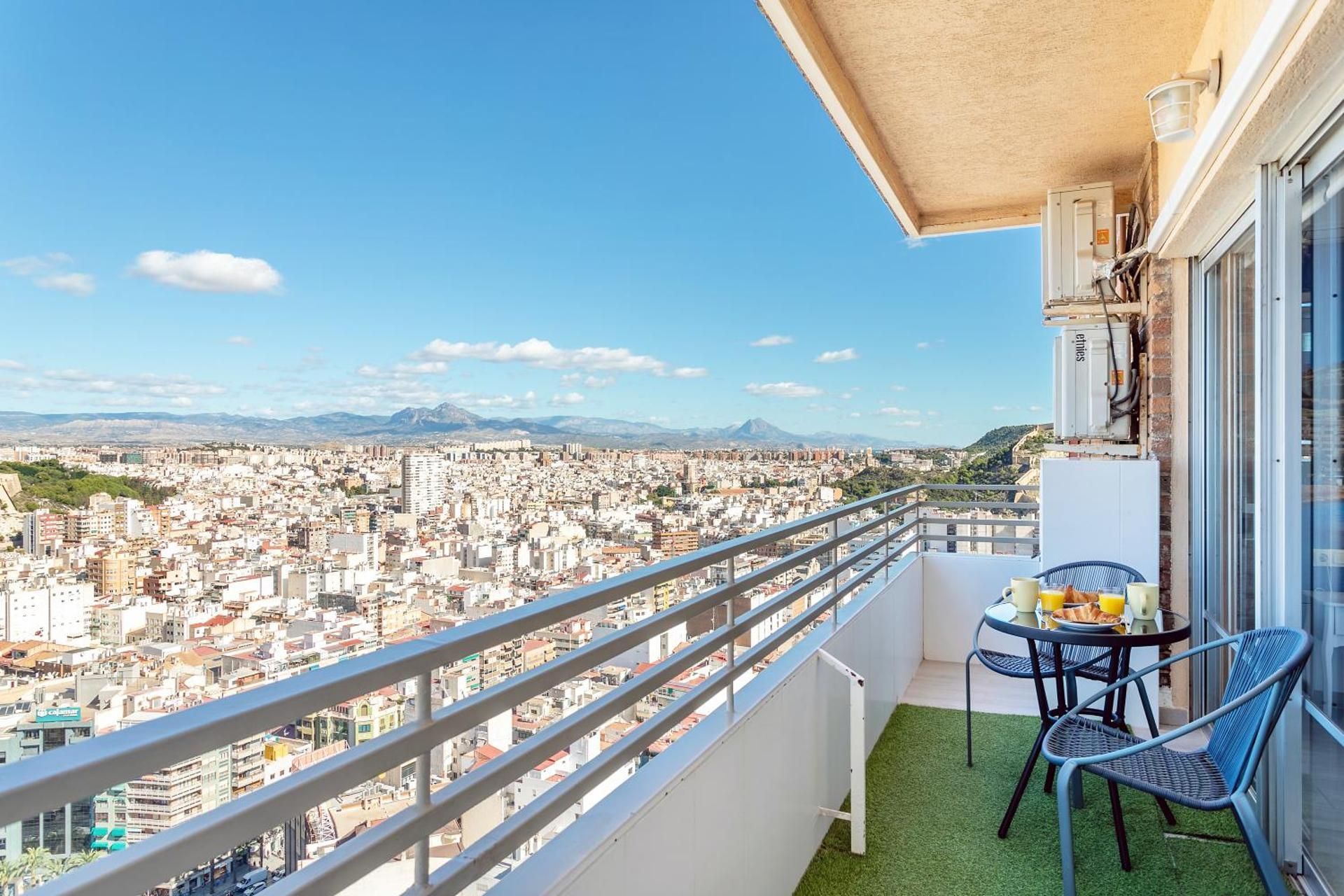 One-Bedroom Apartment with Mountain View 28th floor