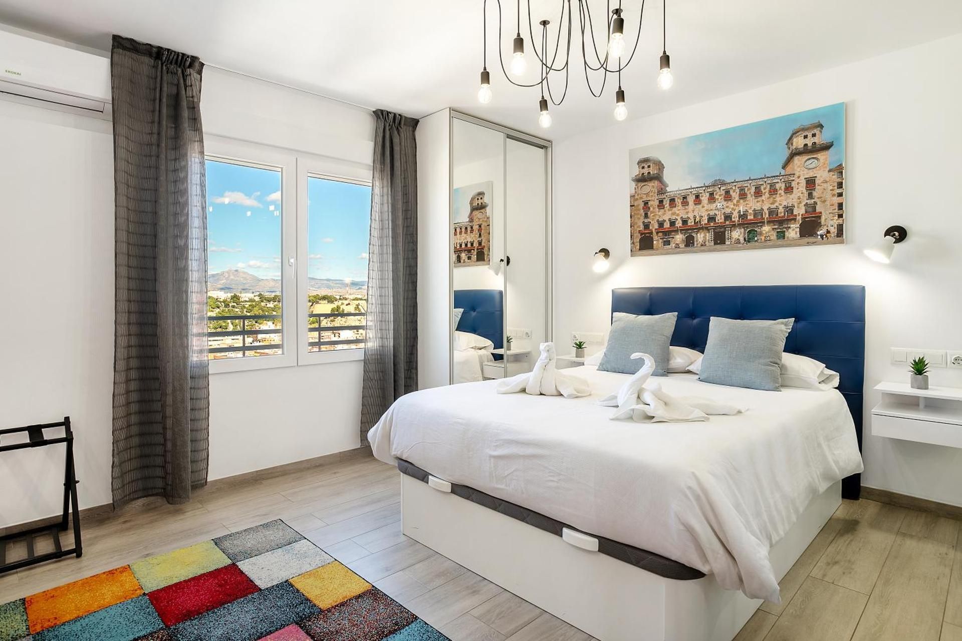 Studio Apartment with Sea View 23rd floor