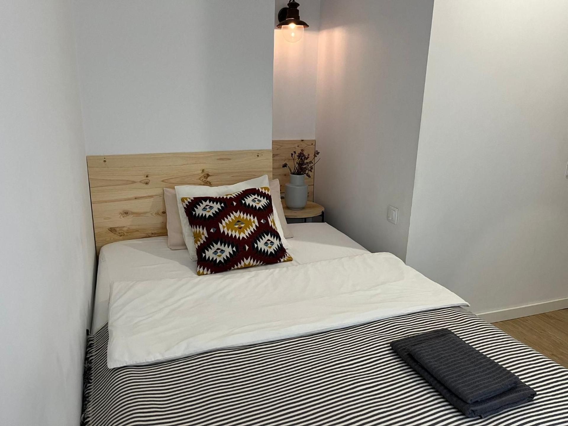 Single Room with Shared Bathroom