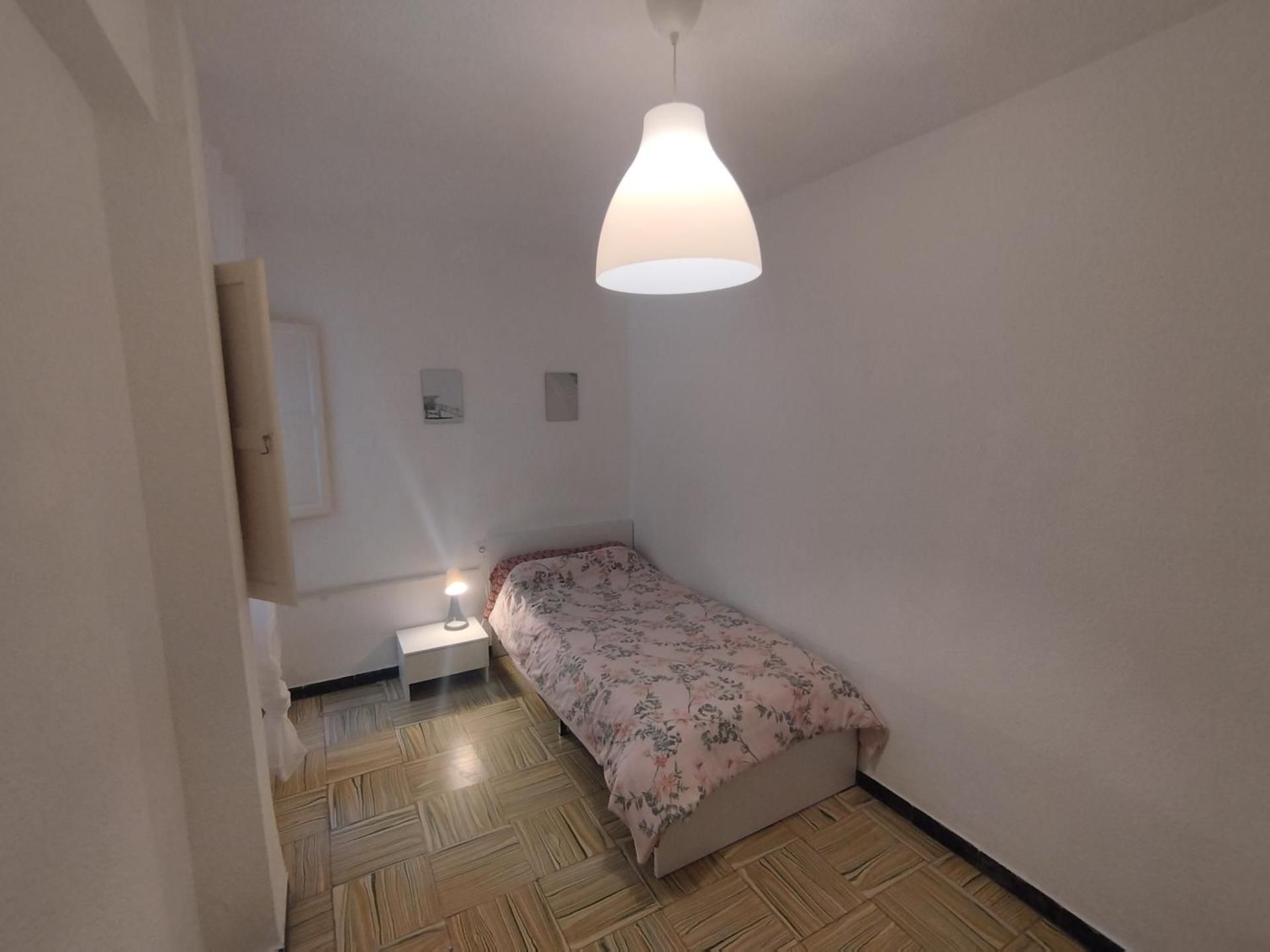 Budget Single Room