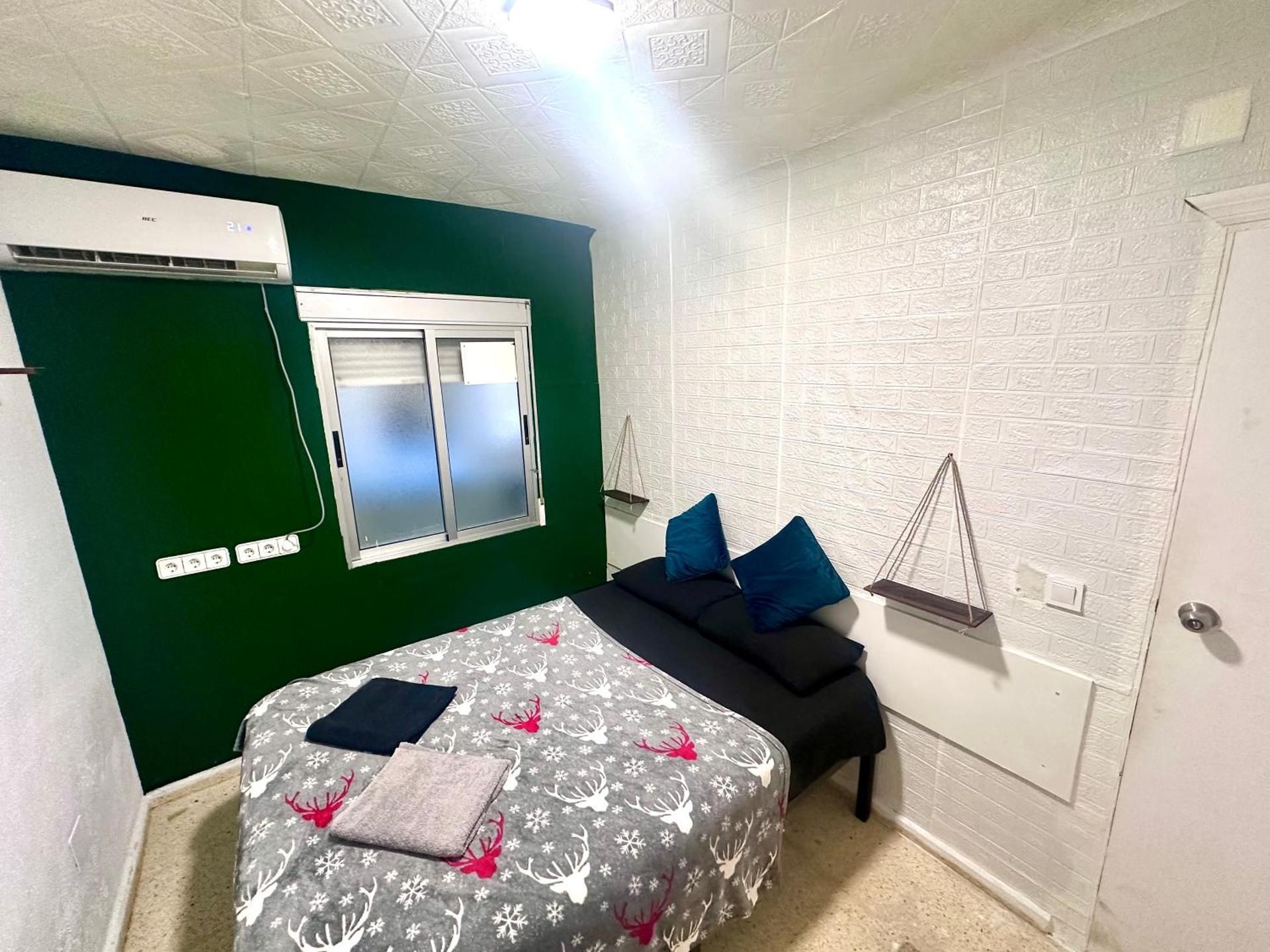 Standard Double Room with Shared Bathroom