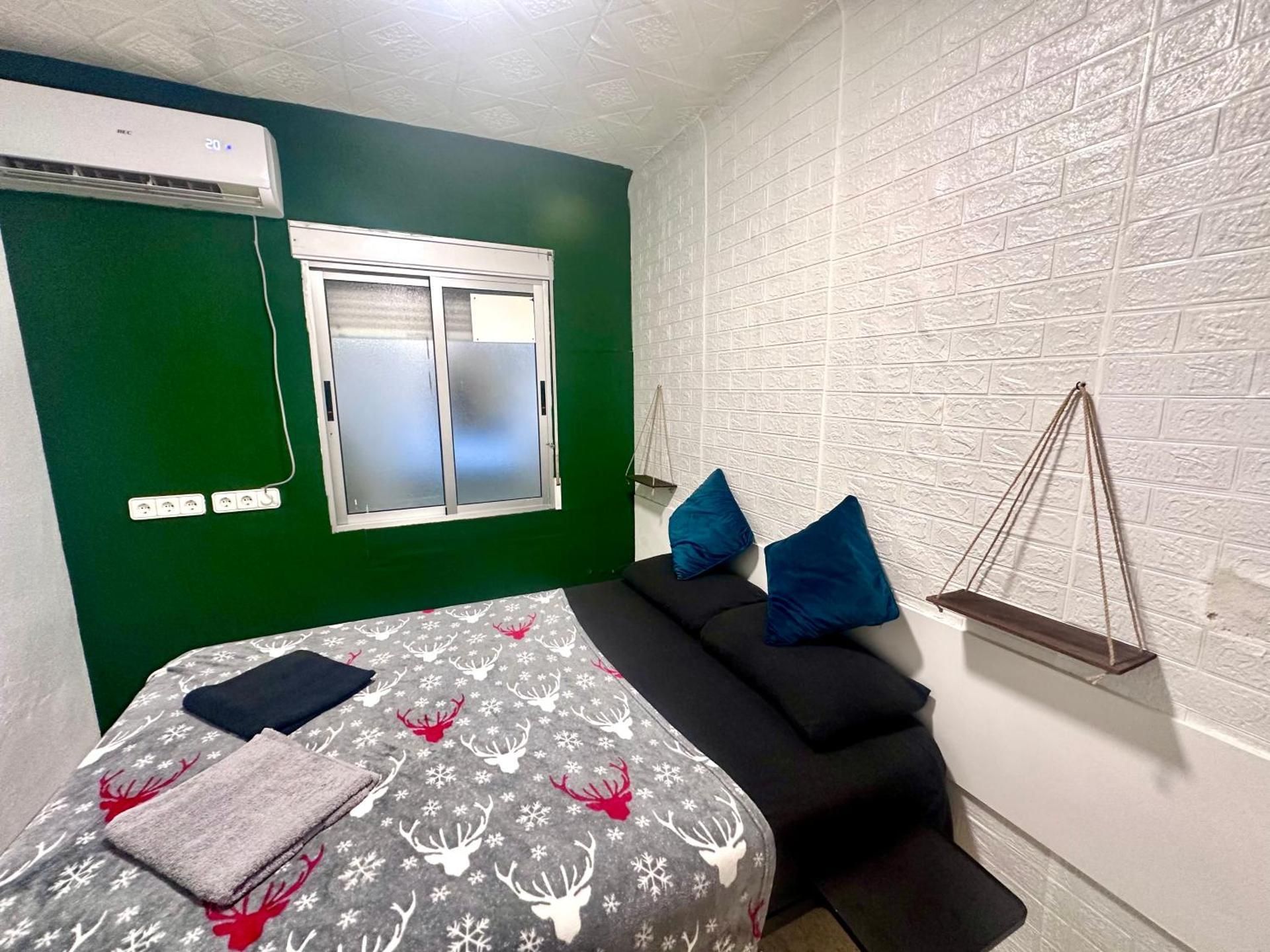 Standard Double Room with Shared Bathroom