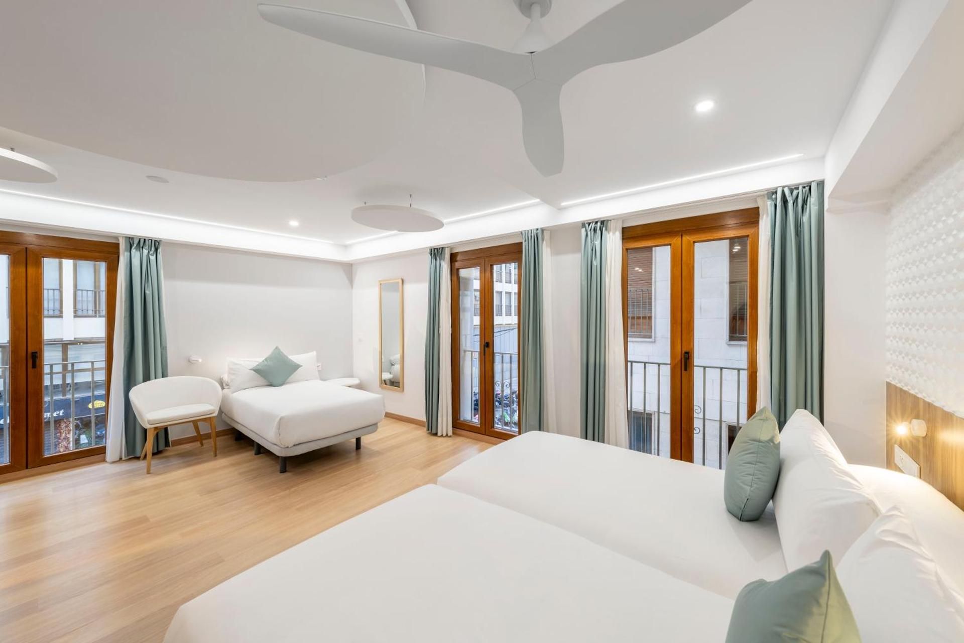 Superior Triple Room