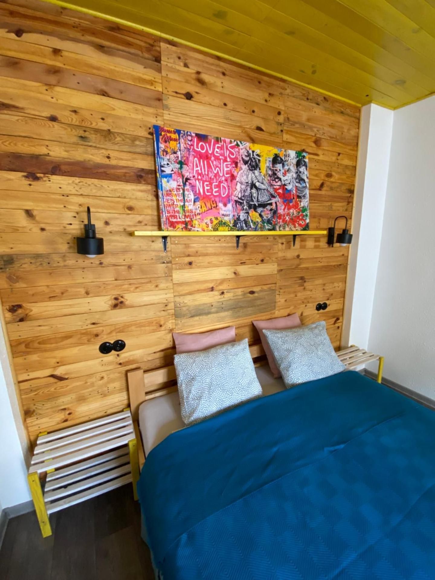 Studio Apartment
