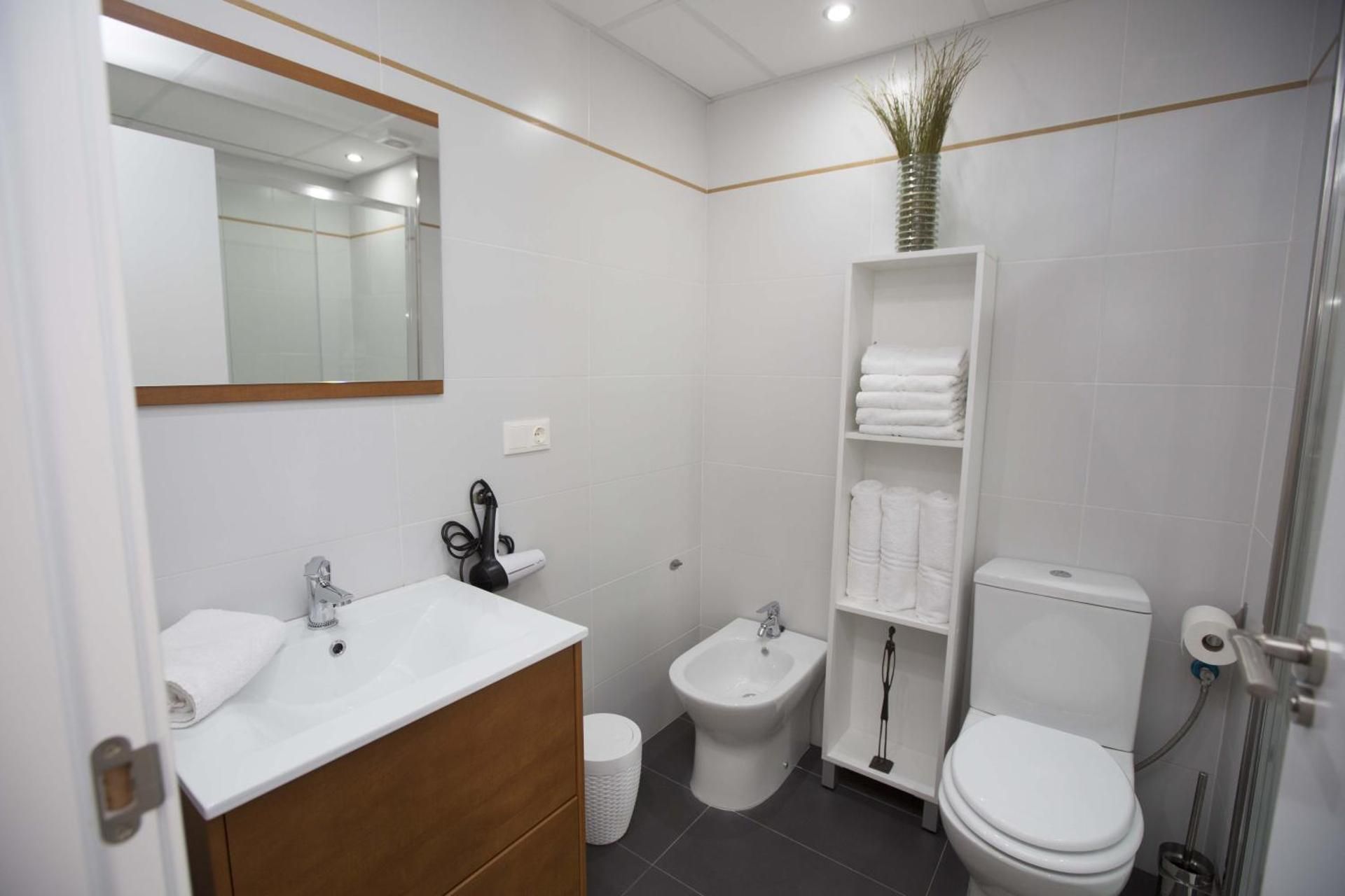 Studio Apartment (29th floor with Sea View)