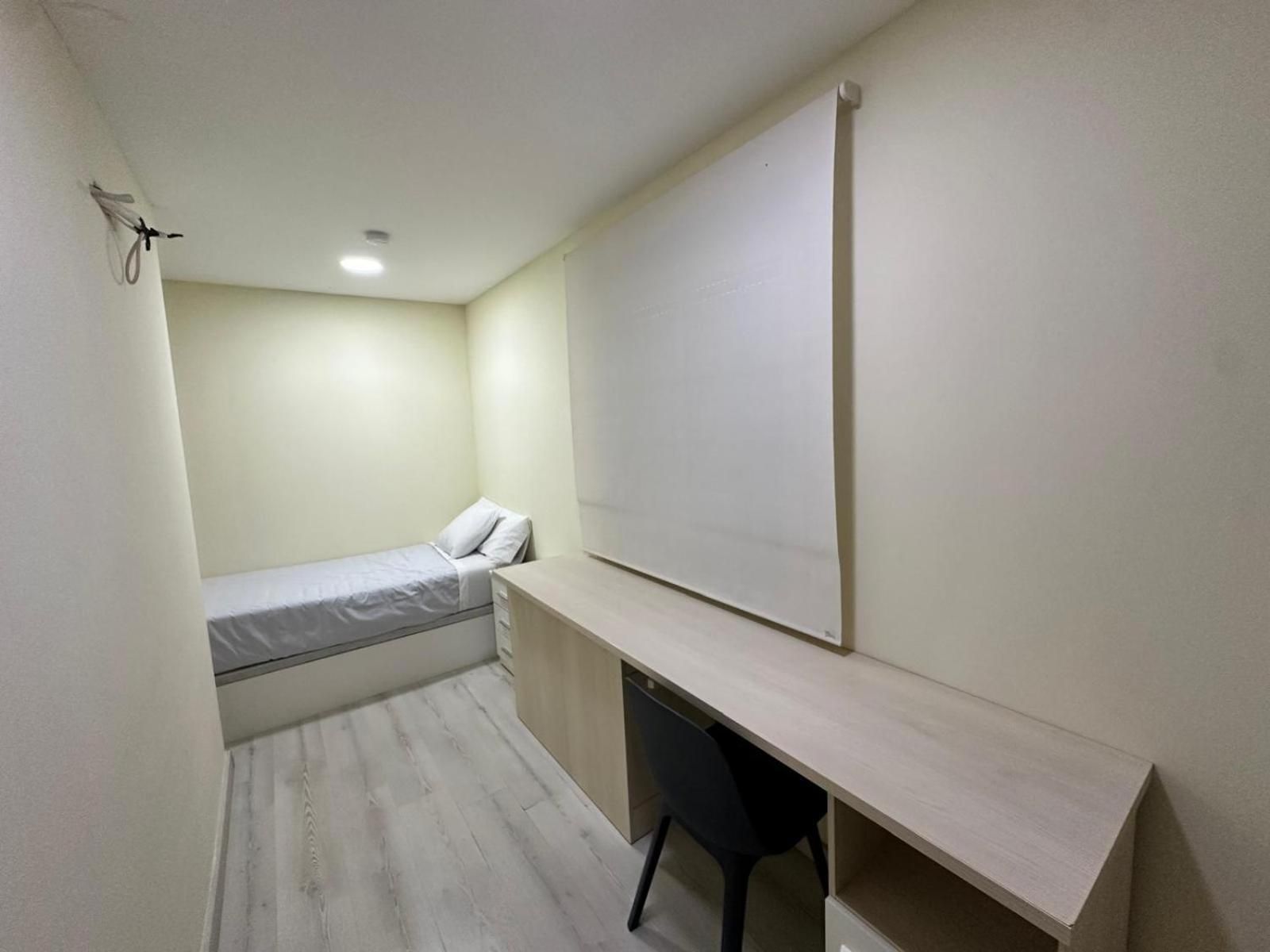 Single Room with Shared Bathroom