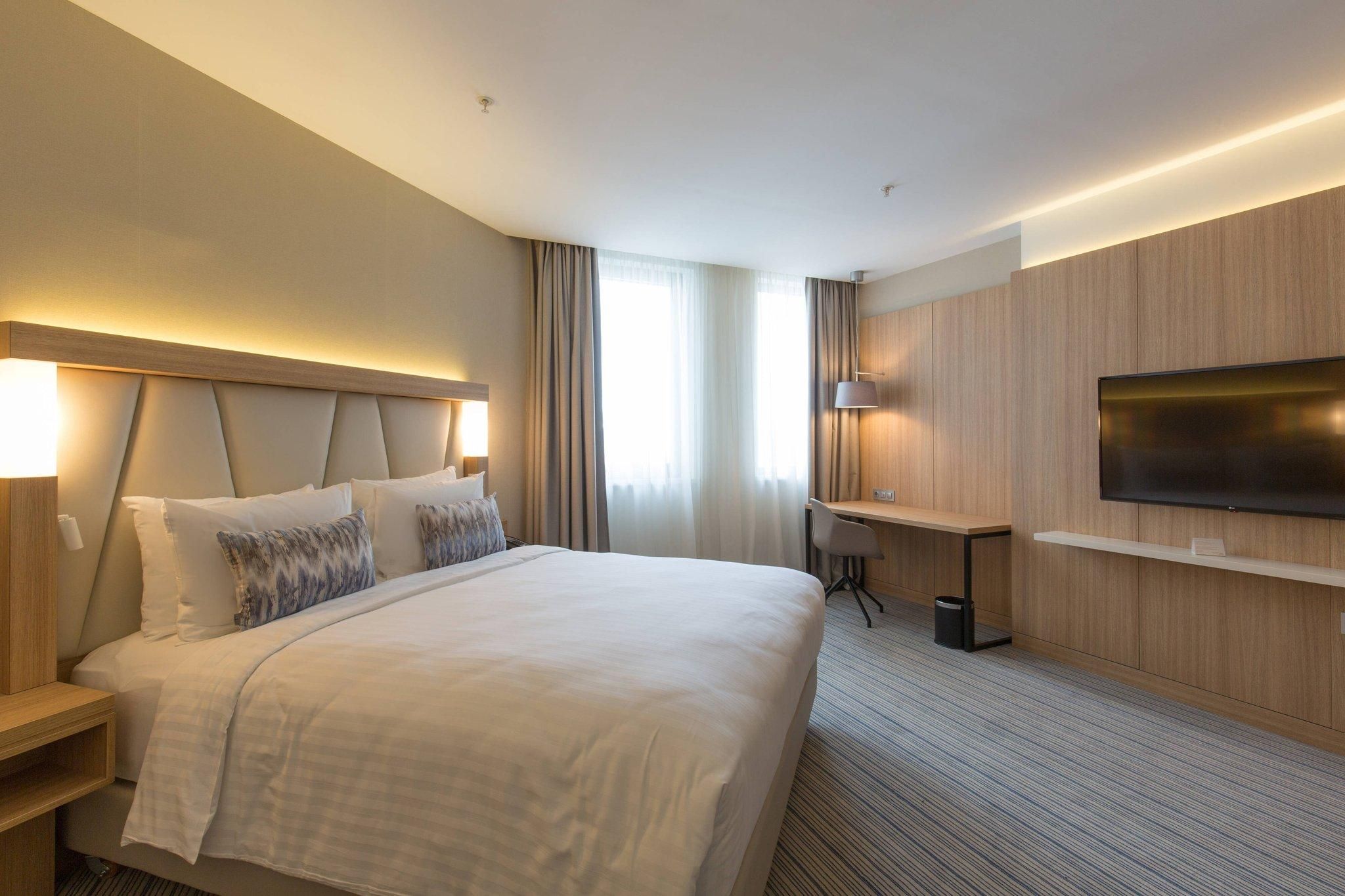 Accessible Superior, Guest room, 1 King