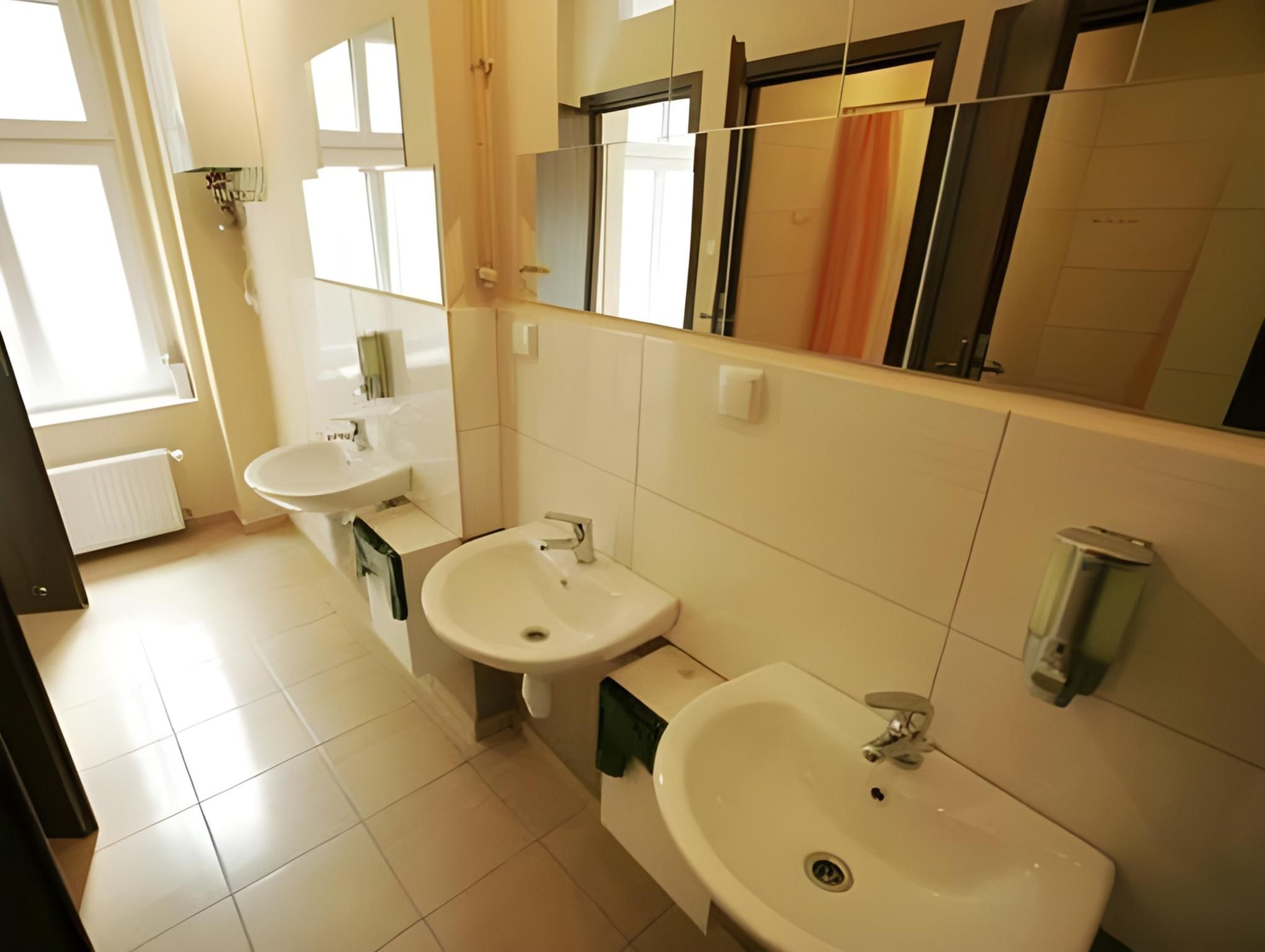 Twin Room with Shared Bathroom