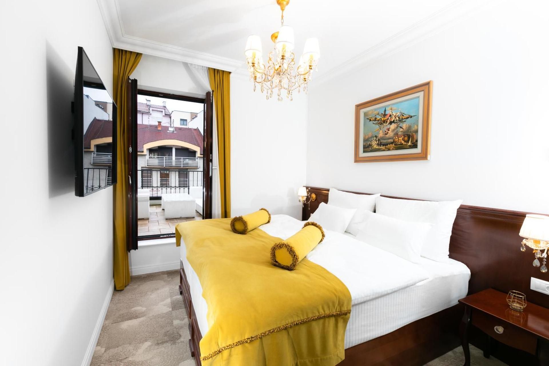 Superior Twin Room with Balcony