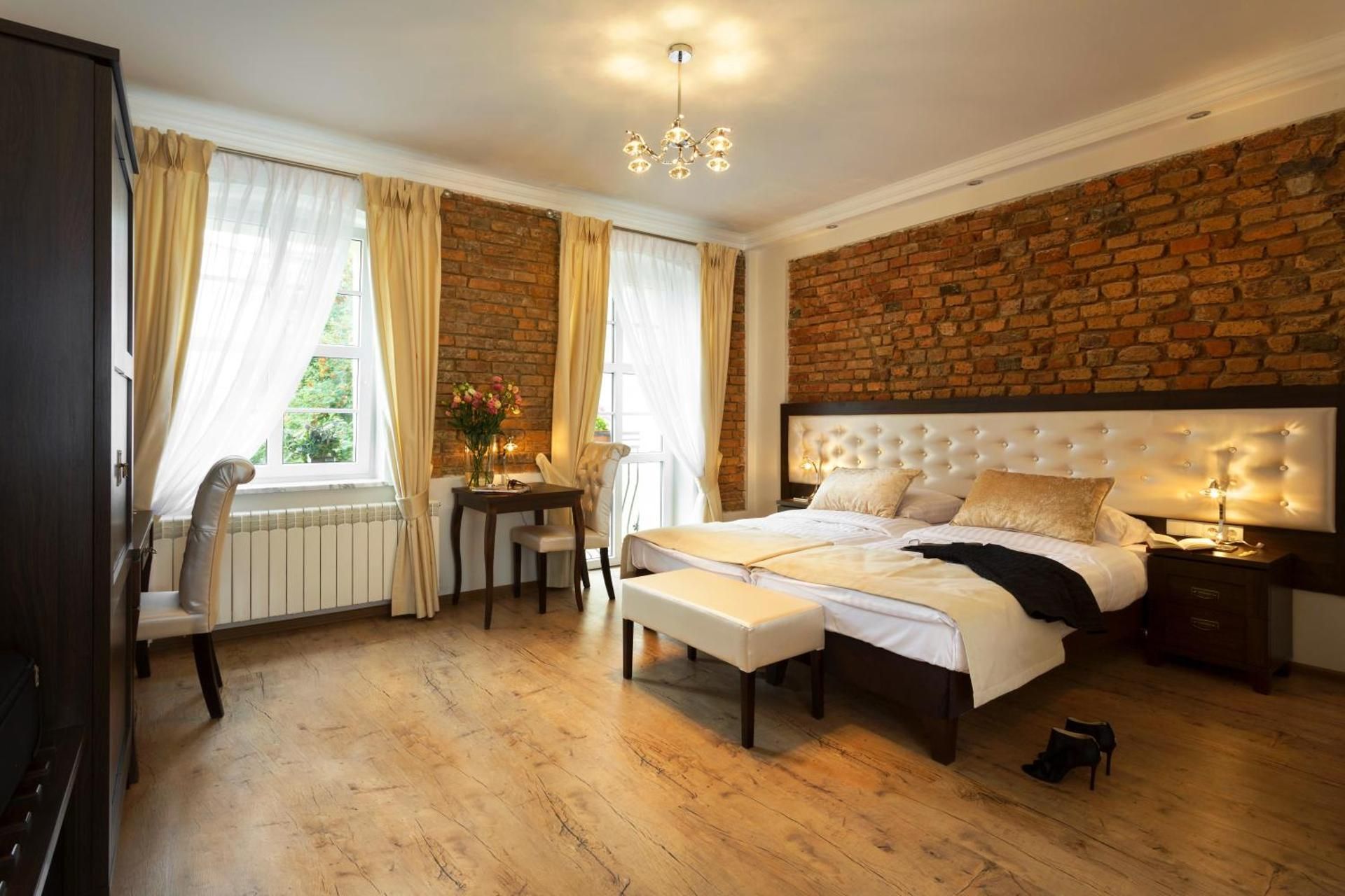 Deluxe Apartment
