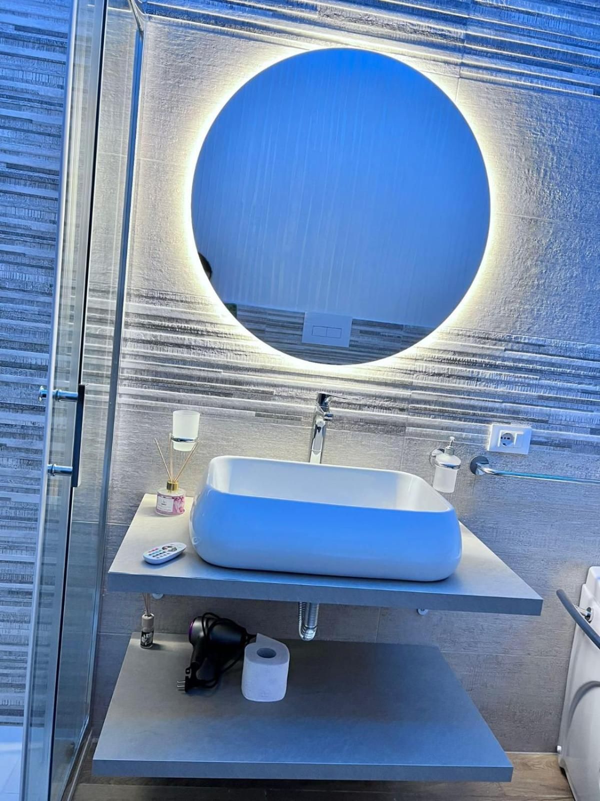 INFINITY Luxury Apartment