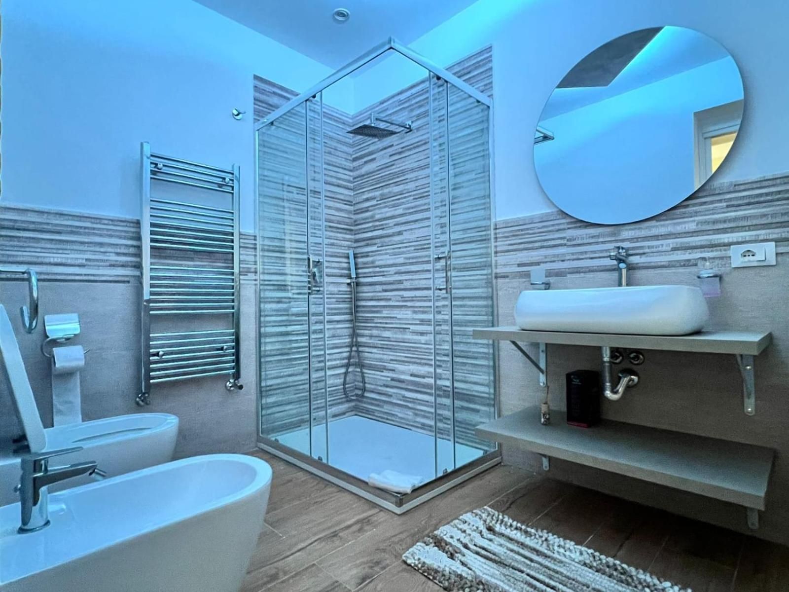 INFINITY Luxury Apartment