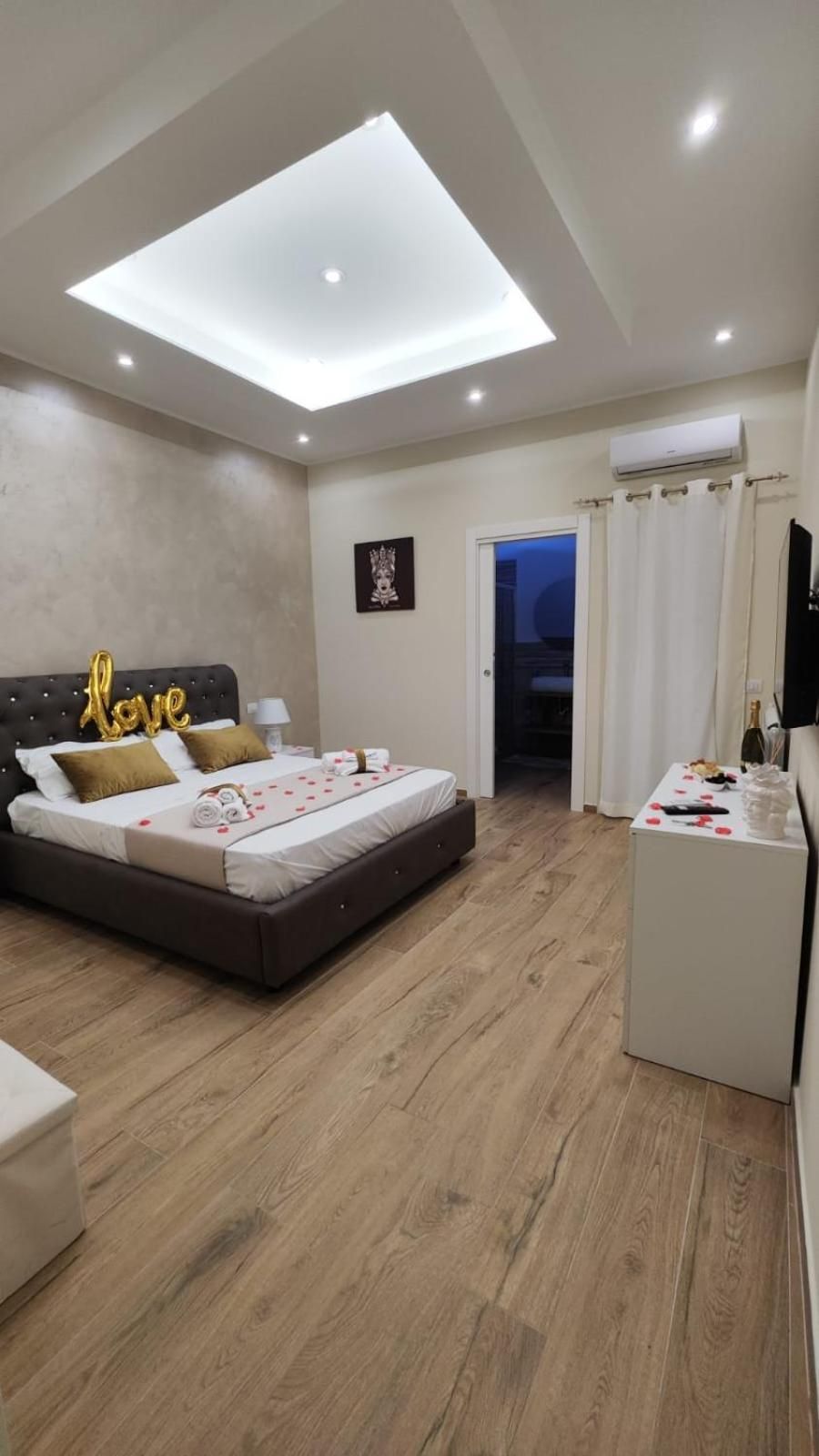 INFINITY Luxury Apartment