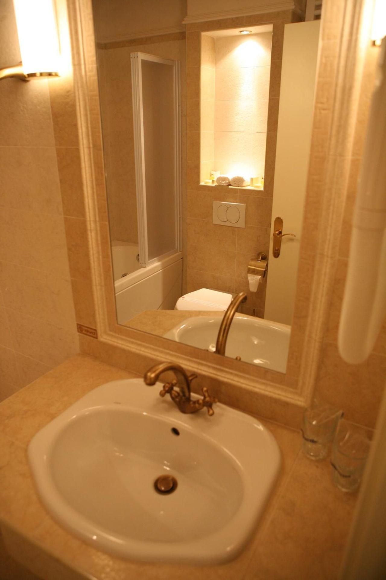 One-Bedroom Apartment with Spa Bath